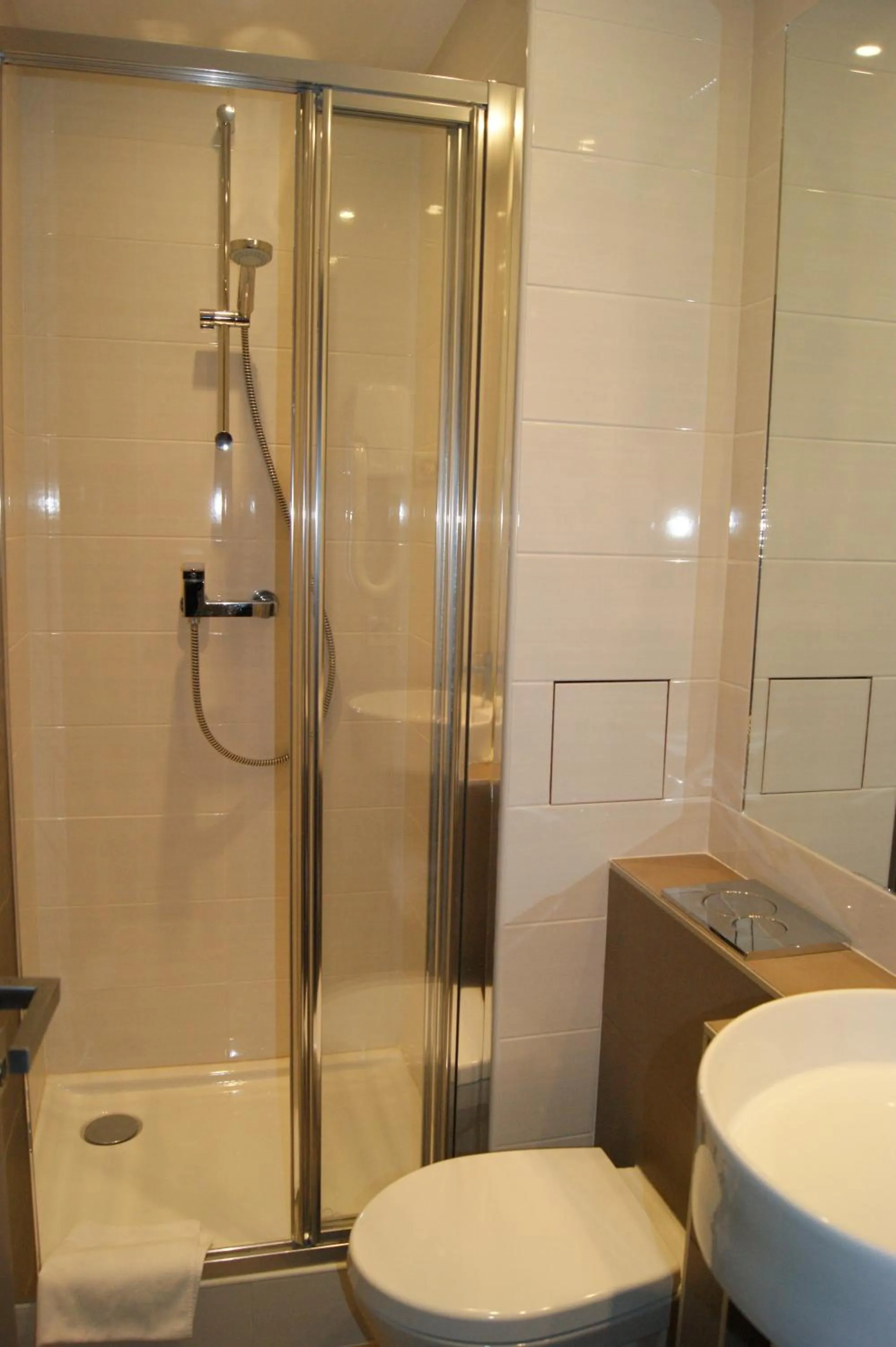 Twin Room in Hotel d'Amiens