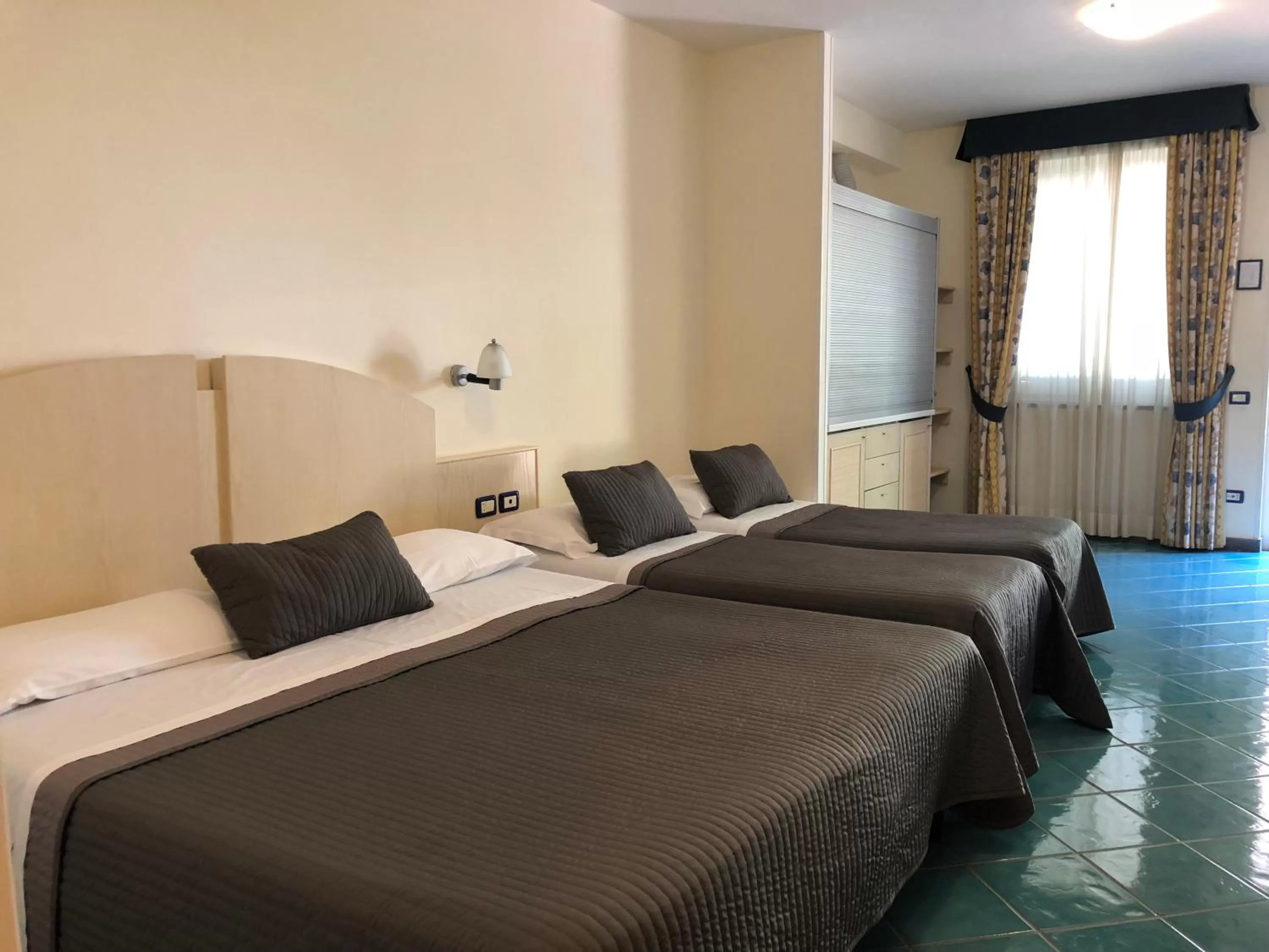 Triple Room in Agave Hotel