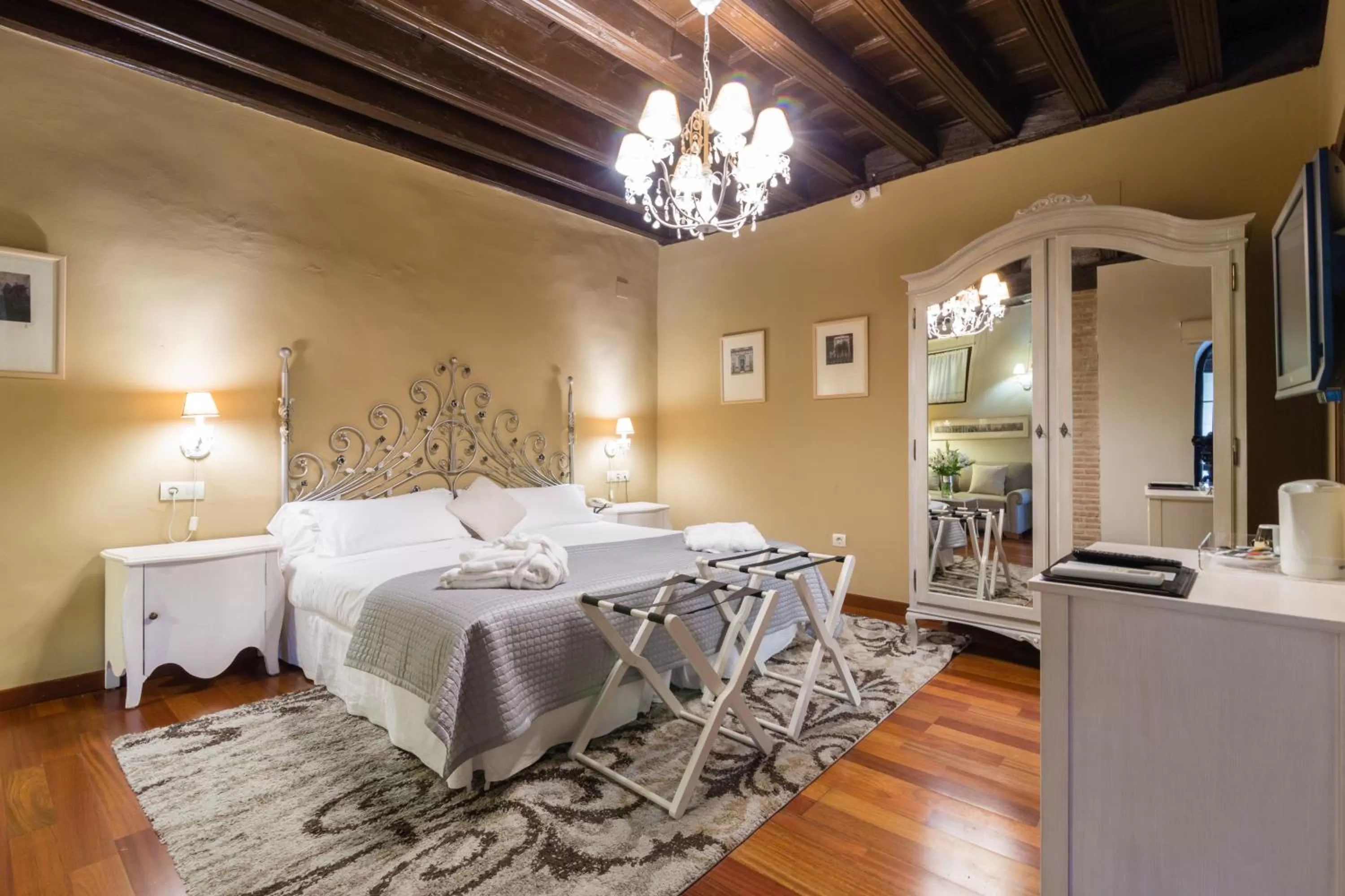 Double or Twin Room in Palacio de Mariana Pineda