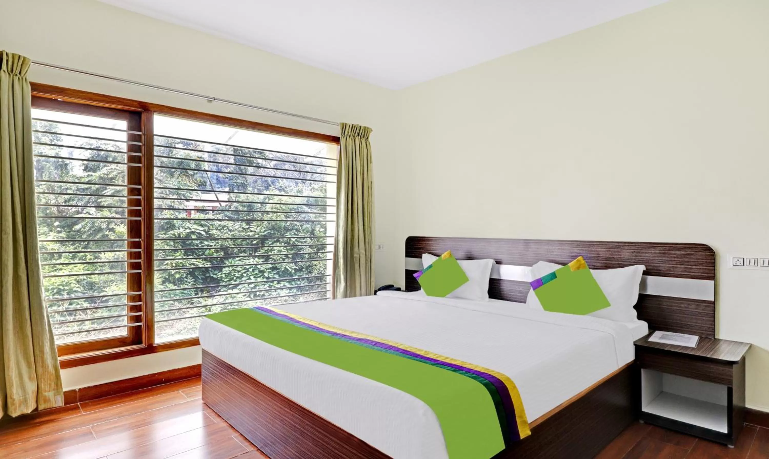 Standard Room with City View in Treebo Aall Season