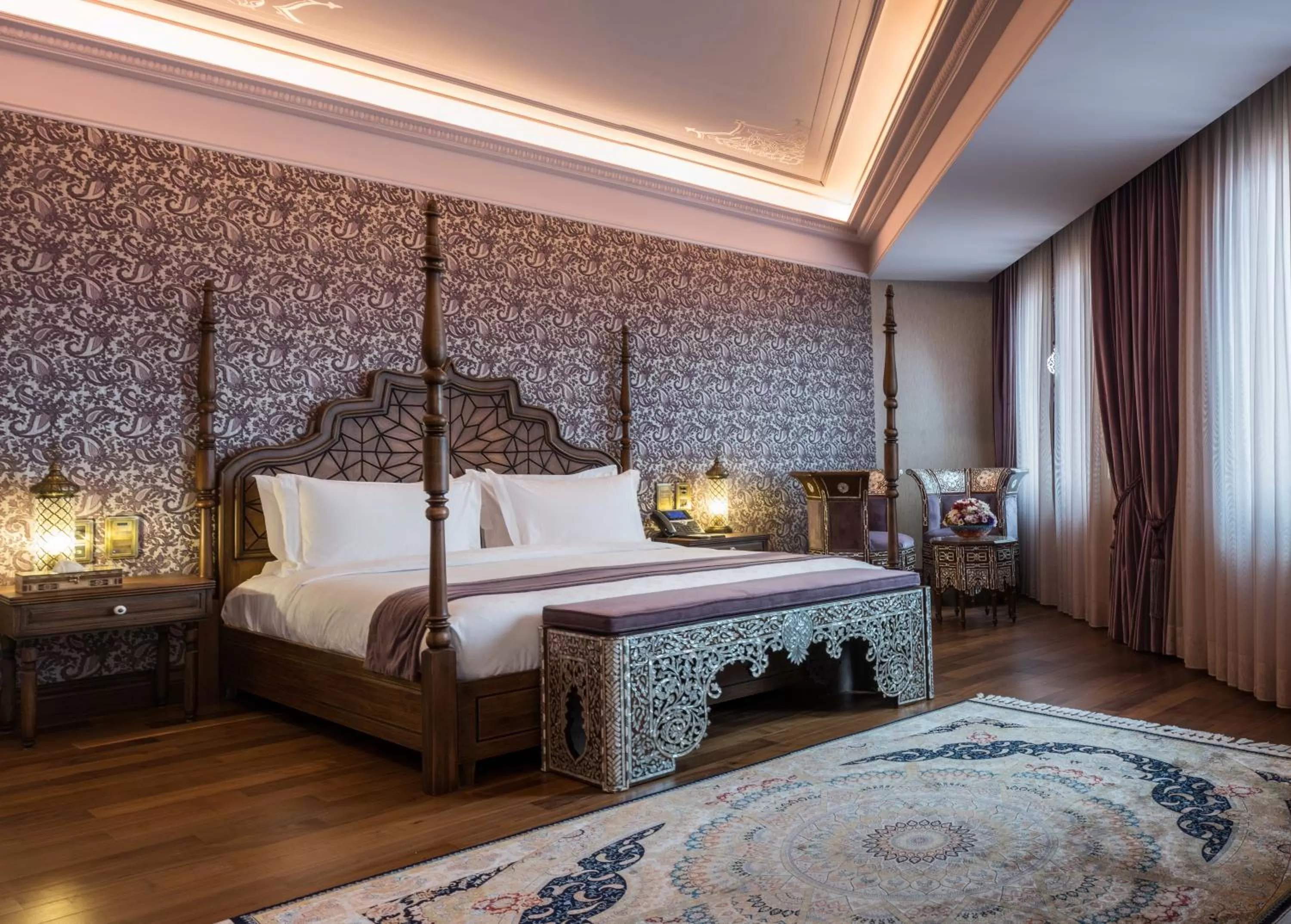 Corner Suite with Street View in AJWA Sultanahmet - Preferred Hotels LVX Collection