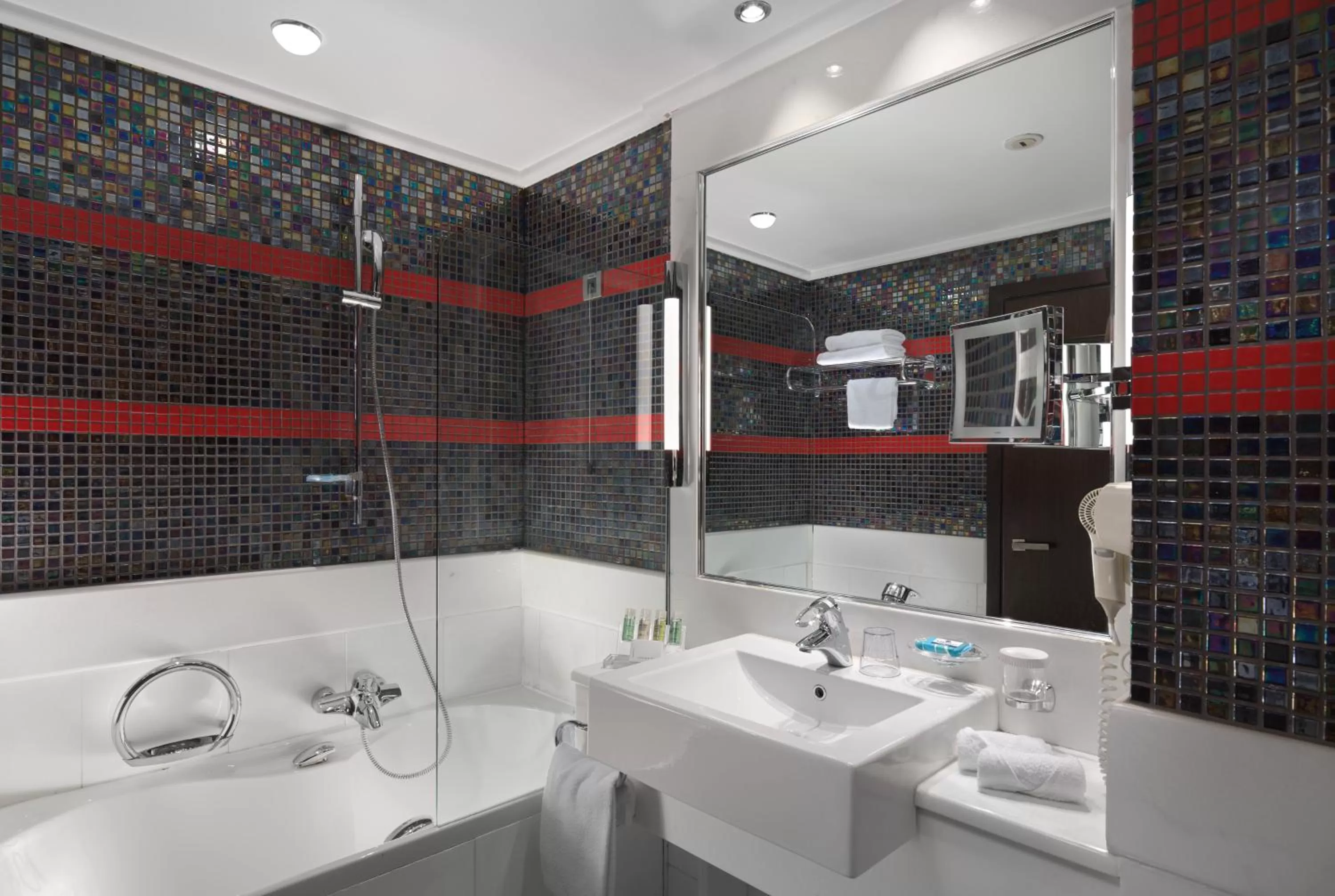 Family Room - Non-Smoking in Crowne Plaza Athens City Centre by IHG