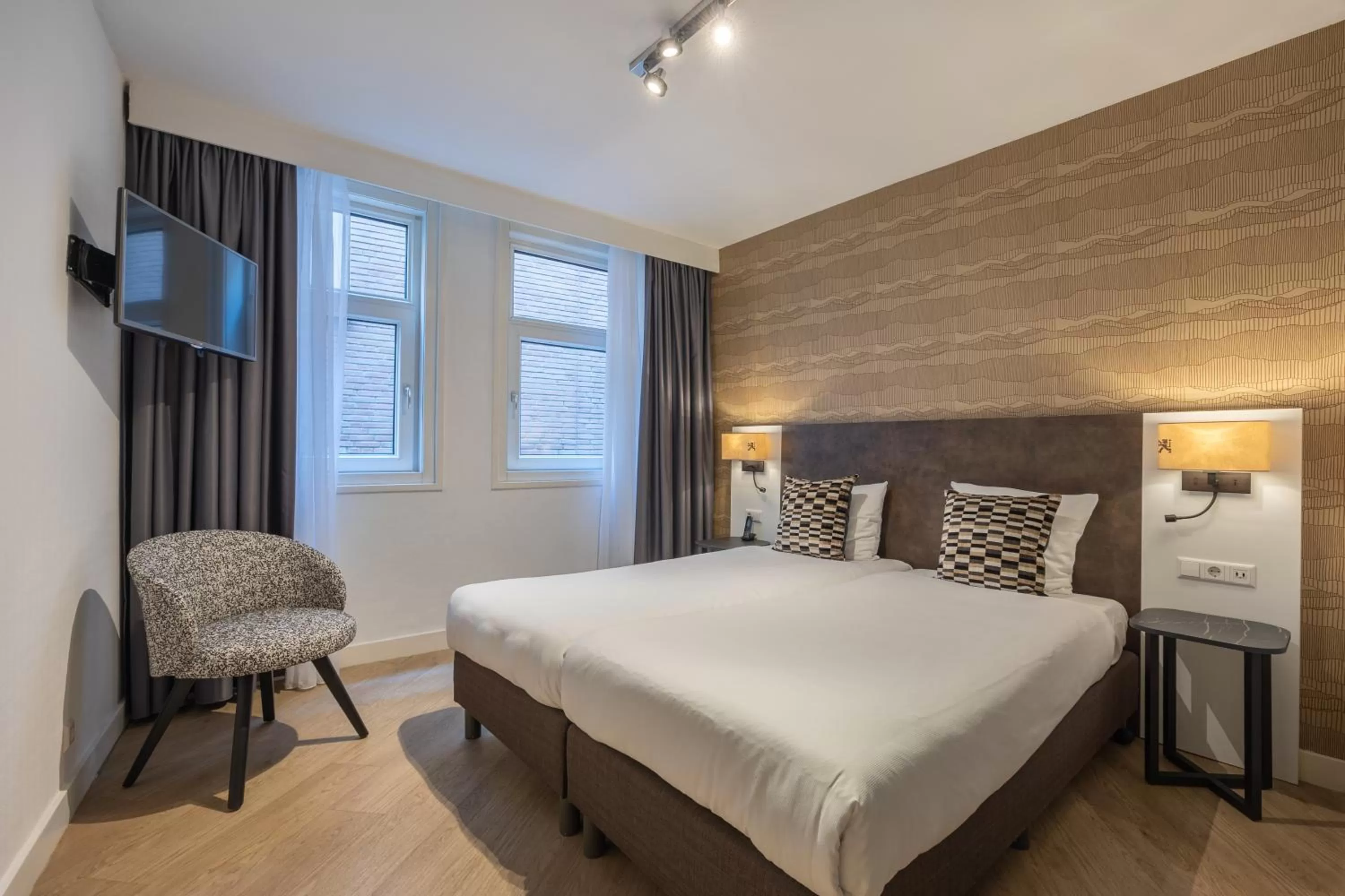 Comfort Double or Twin Room in Hotel Amsterdam De Roode Leeuw