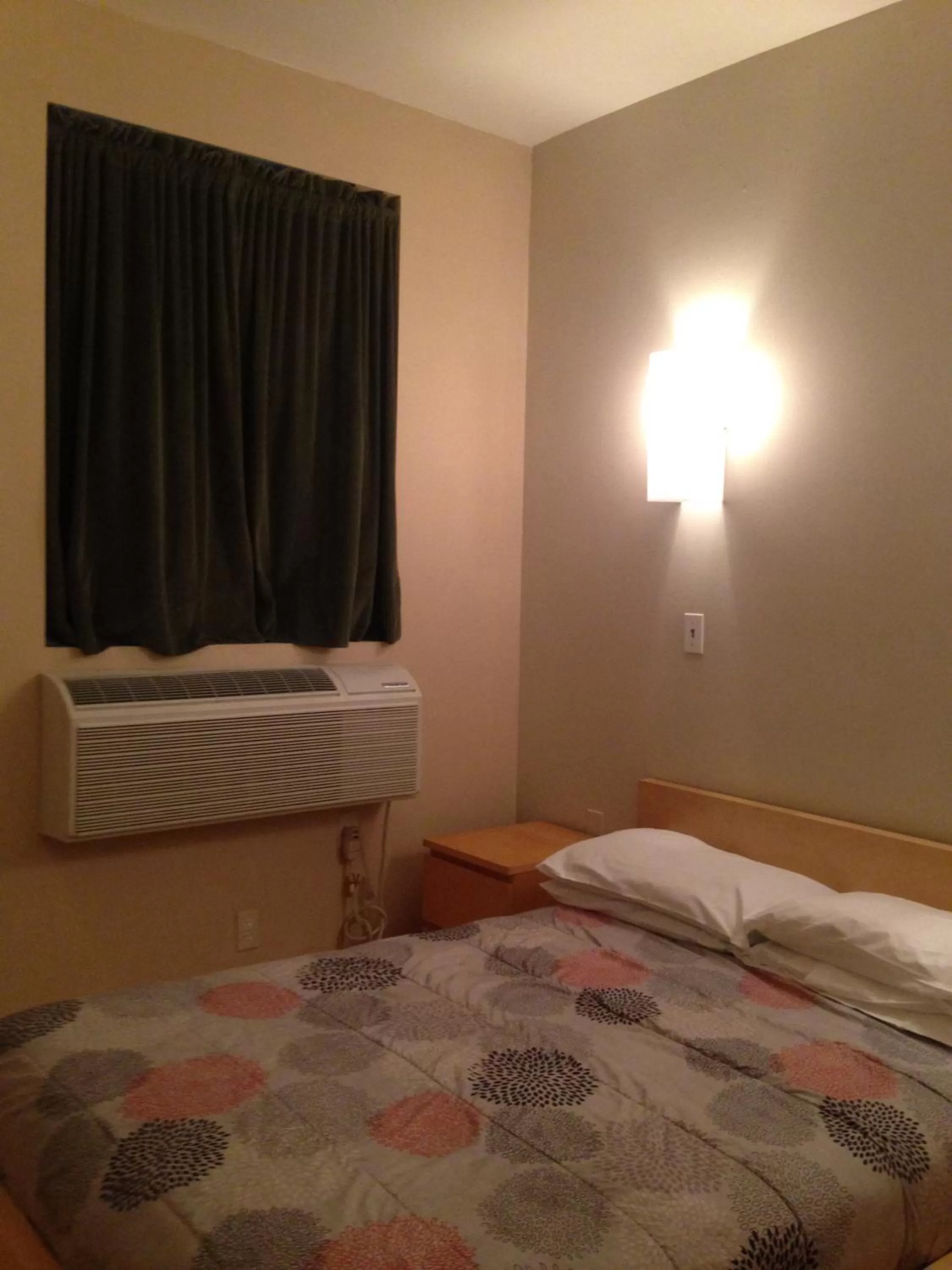 Large Standard room with Double bed and Private Bathroom in The Rex Hotel Jazz & Blues Bar