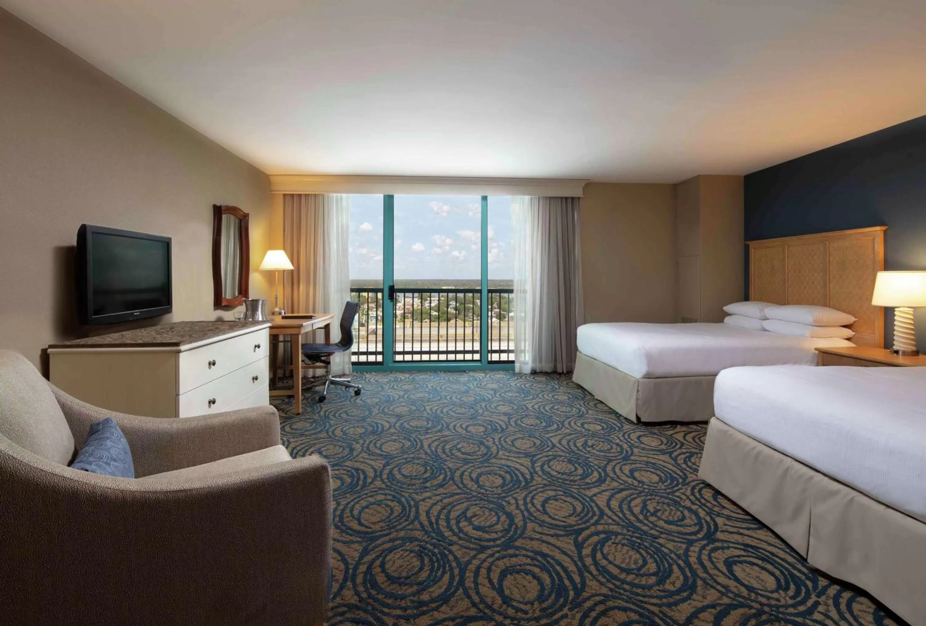 Queen Room with Two Queen Beds City View - single occupancy - Disability Access in Hilton Daytona Beach Resort