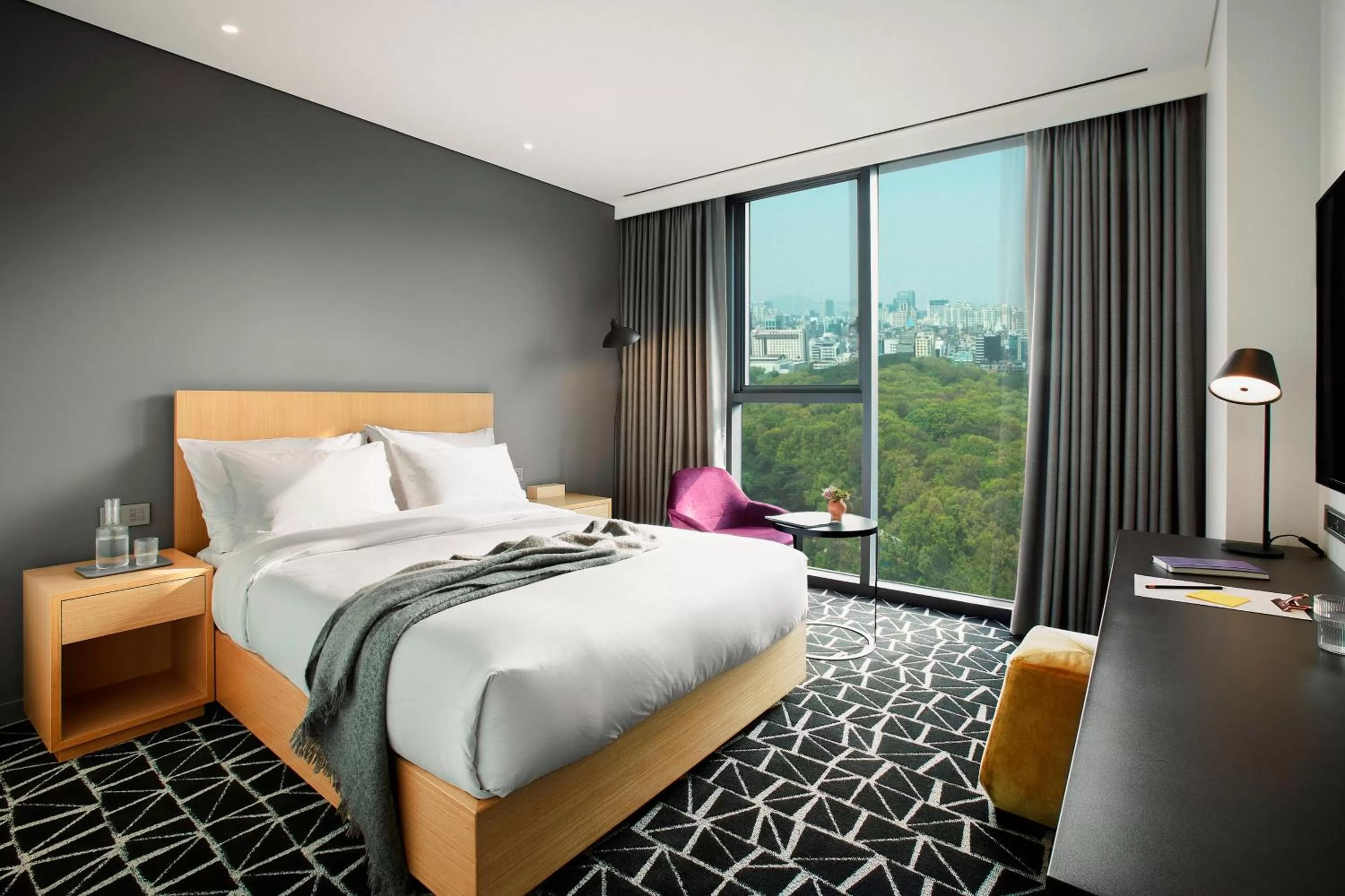 Standard Double Room with Garden View in L7 GANGNAM by LOTTE HOTELS