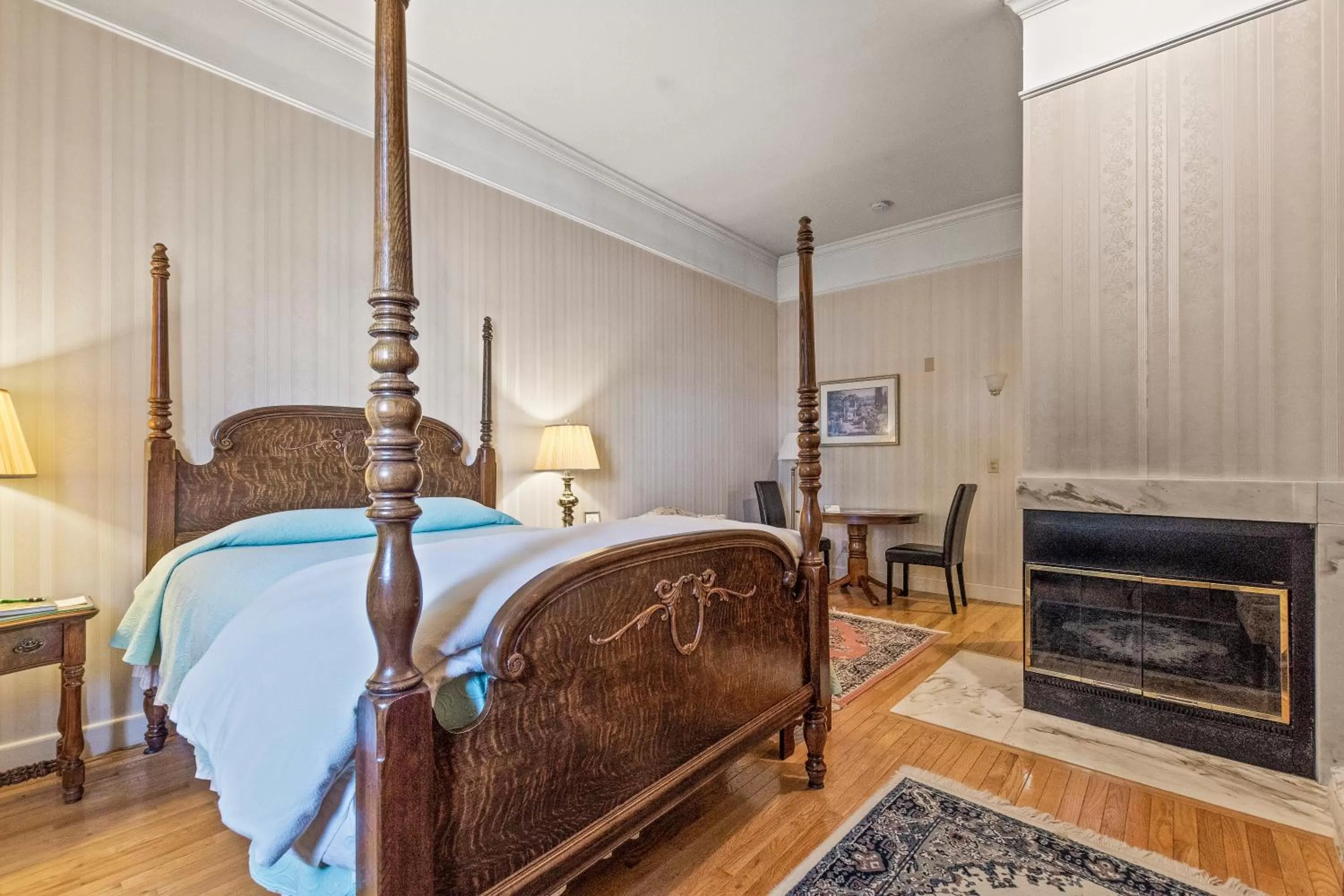 Deluxe Queen Room in South Shire