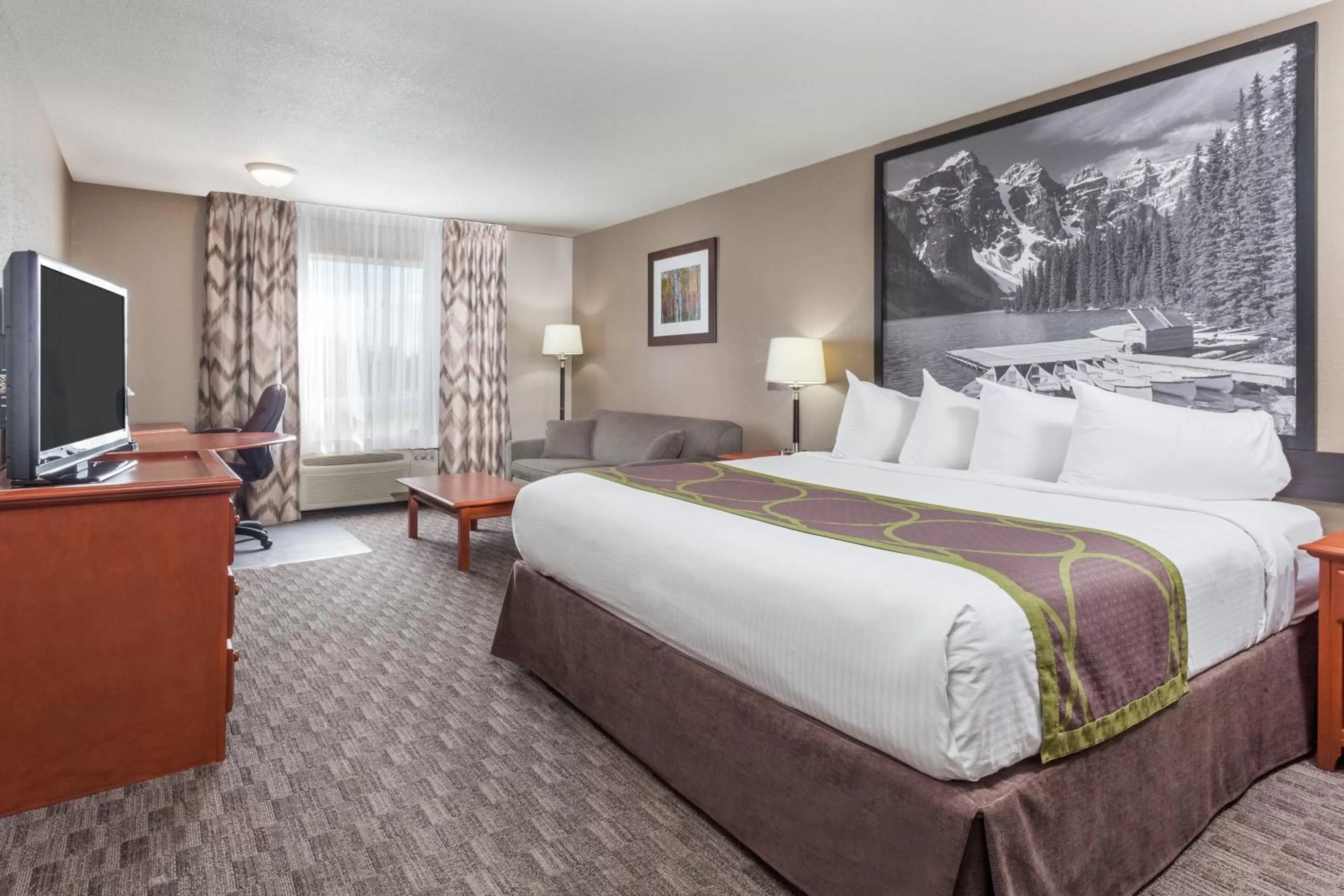 Business King Room - single occupancy in Super 8 by Wyndham Athabasca AB