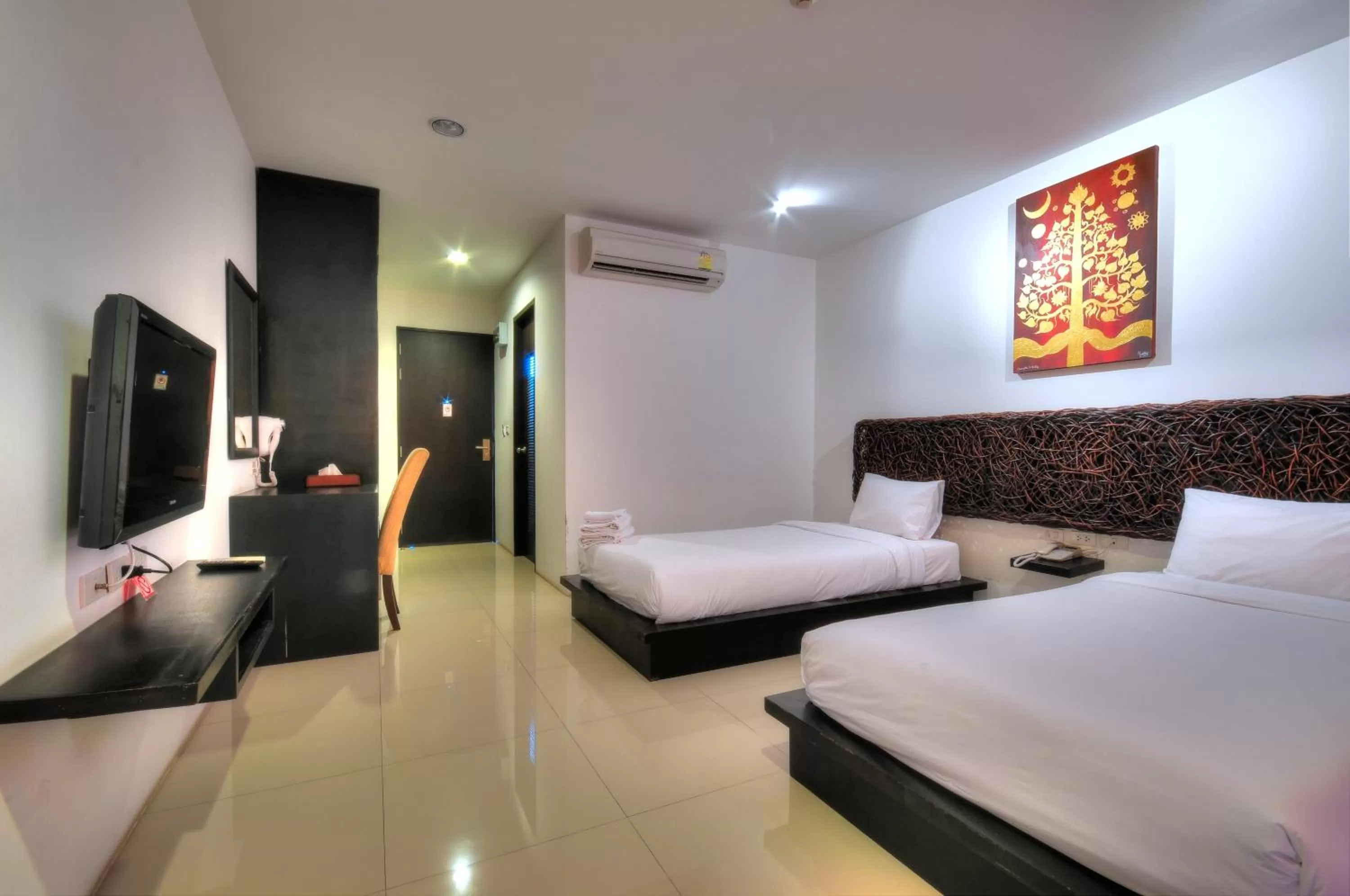 Deluxe Double or Twin Room with Pool View in BS Residence Suvarnabhumi