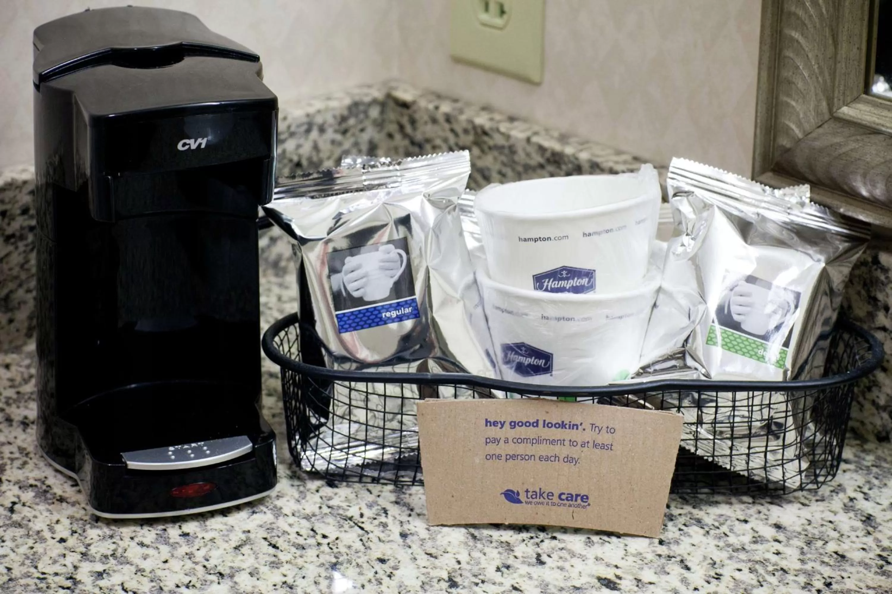 King Room with Accessible Tub - Mobility and Hearing Access/Non-Smoking in Hampton Inn Carrollton