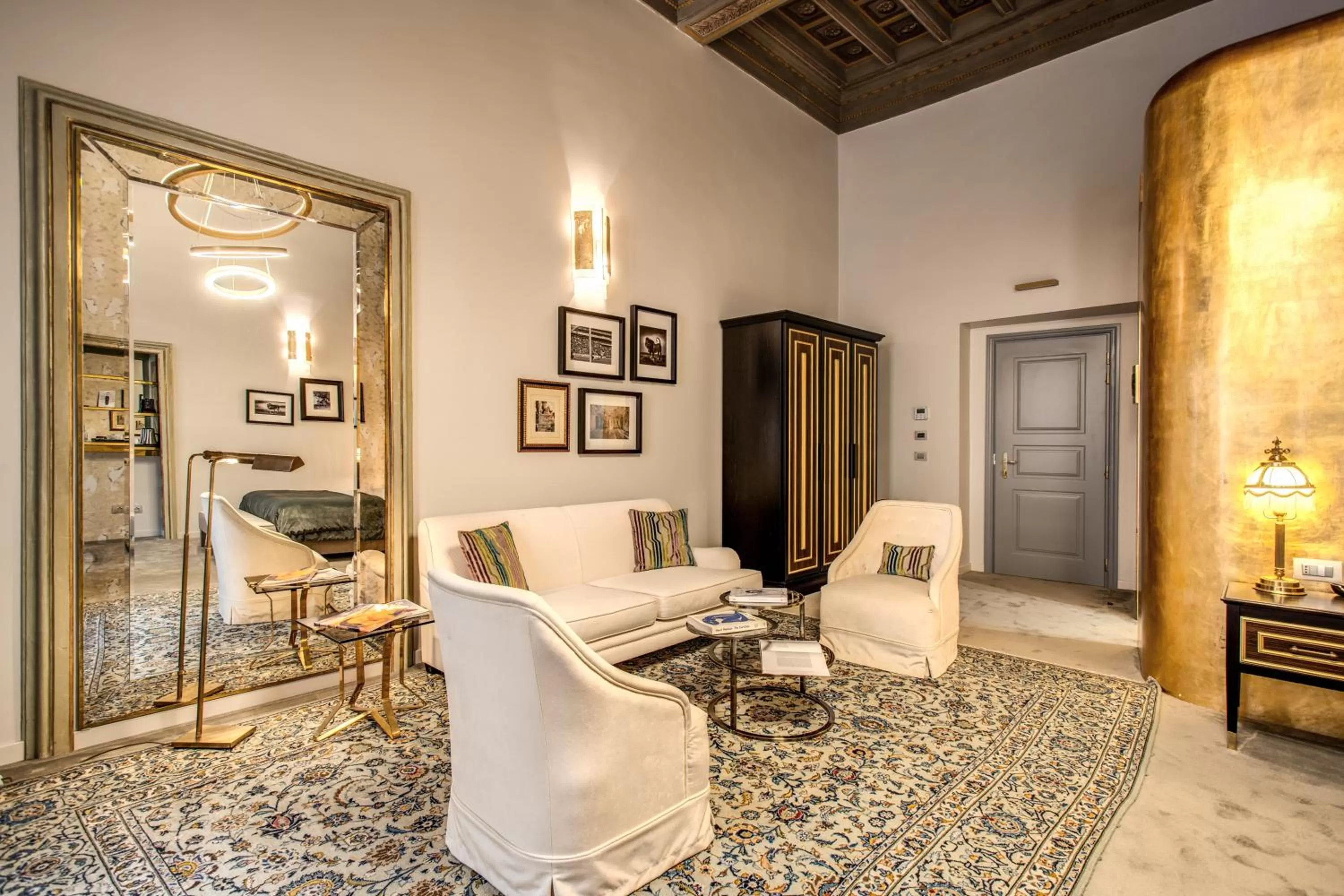 Deluxe Suite in Martius Private Suites Hotel