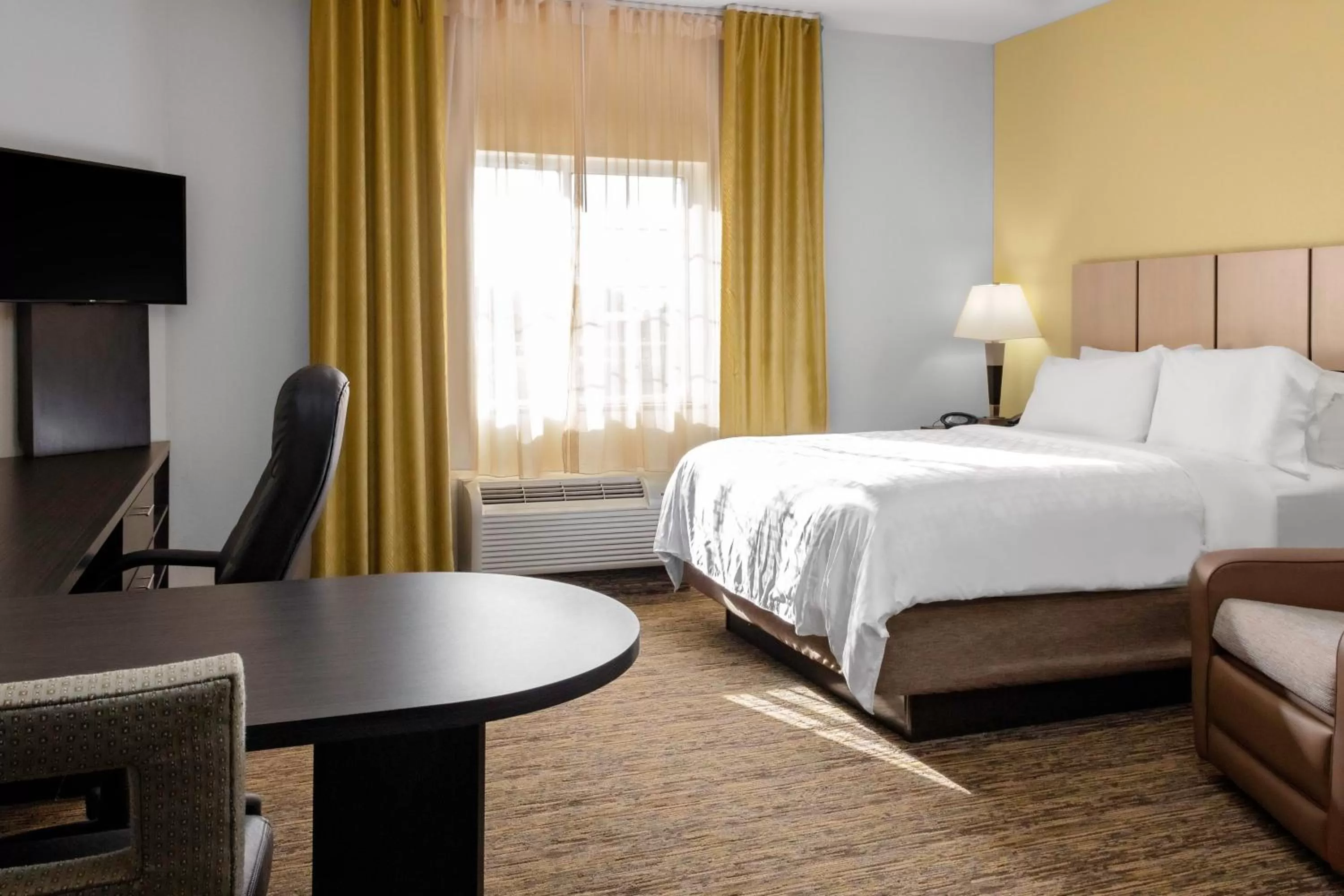 Queen Studio Suite - Hearing Accessible/ Non-Smoking in Candlewood Suites Warner Robins by IHG