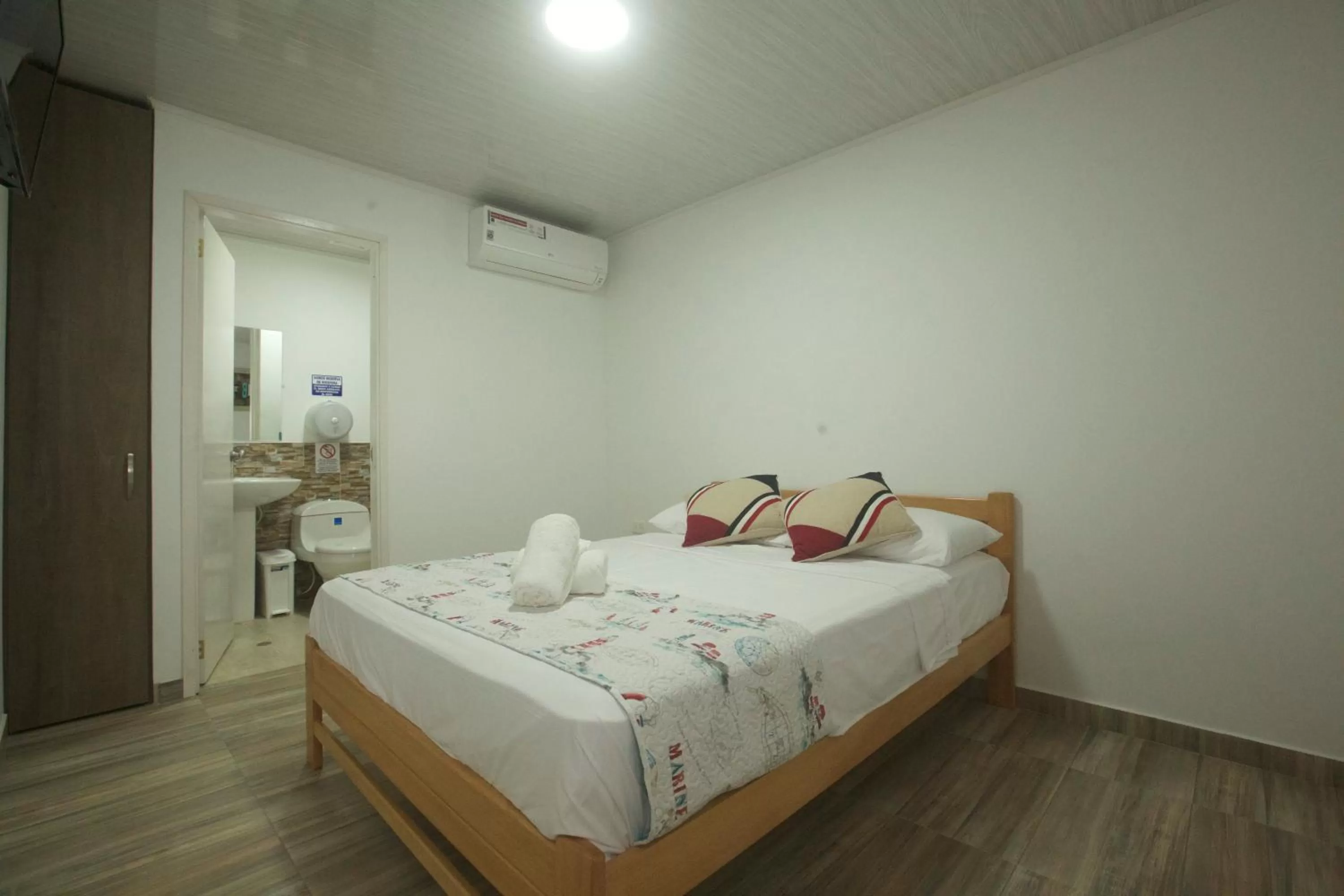 Standard Double Room in Hotel Nauticus