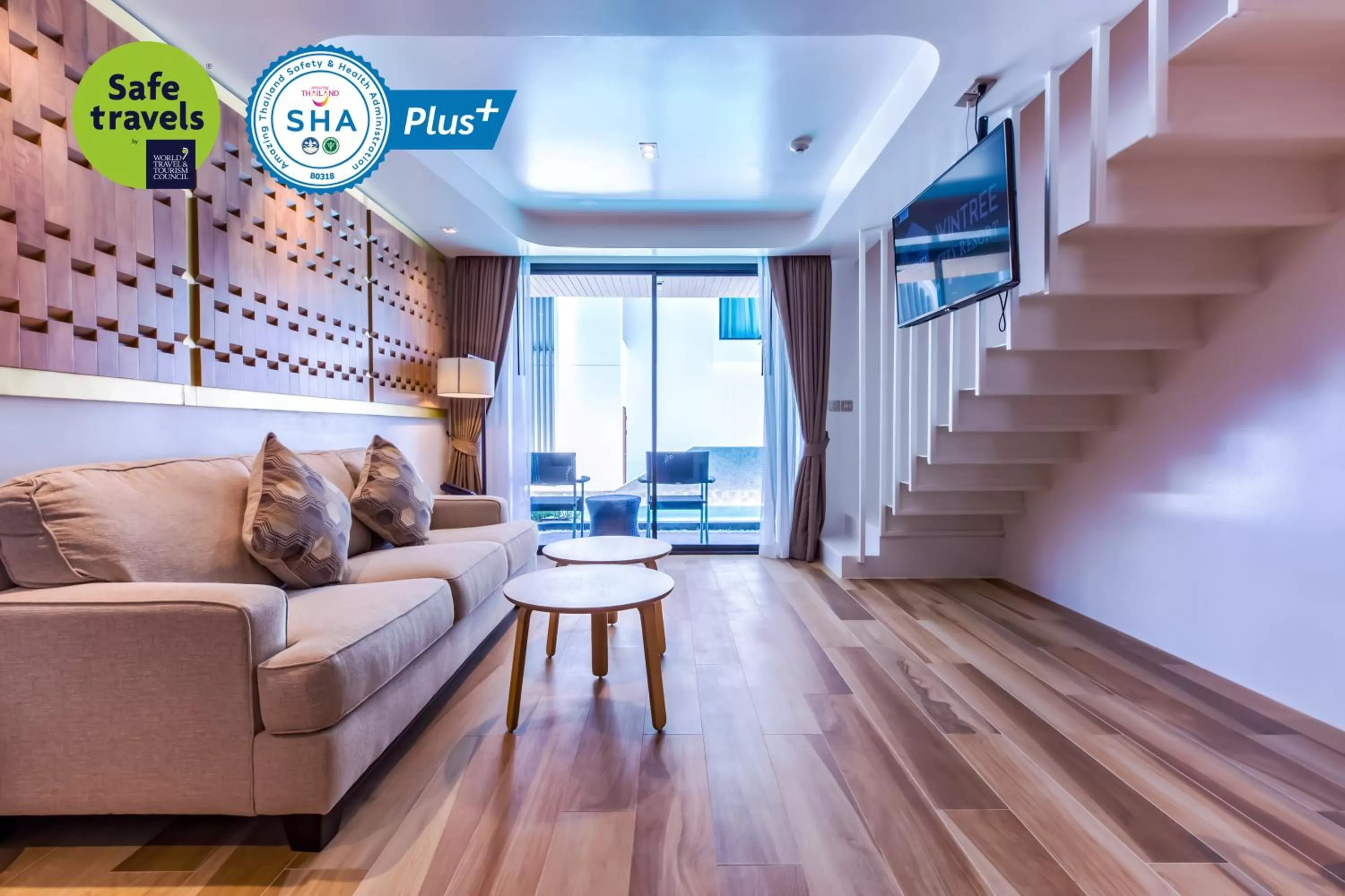 Duplex Suite Pool Access  in Wintree City Resort