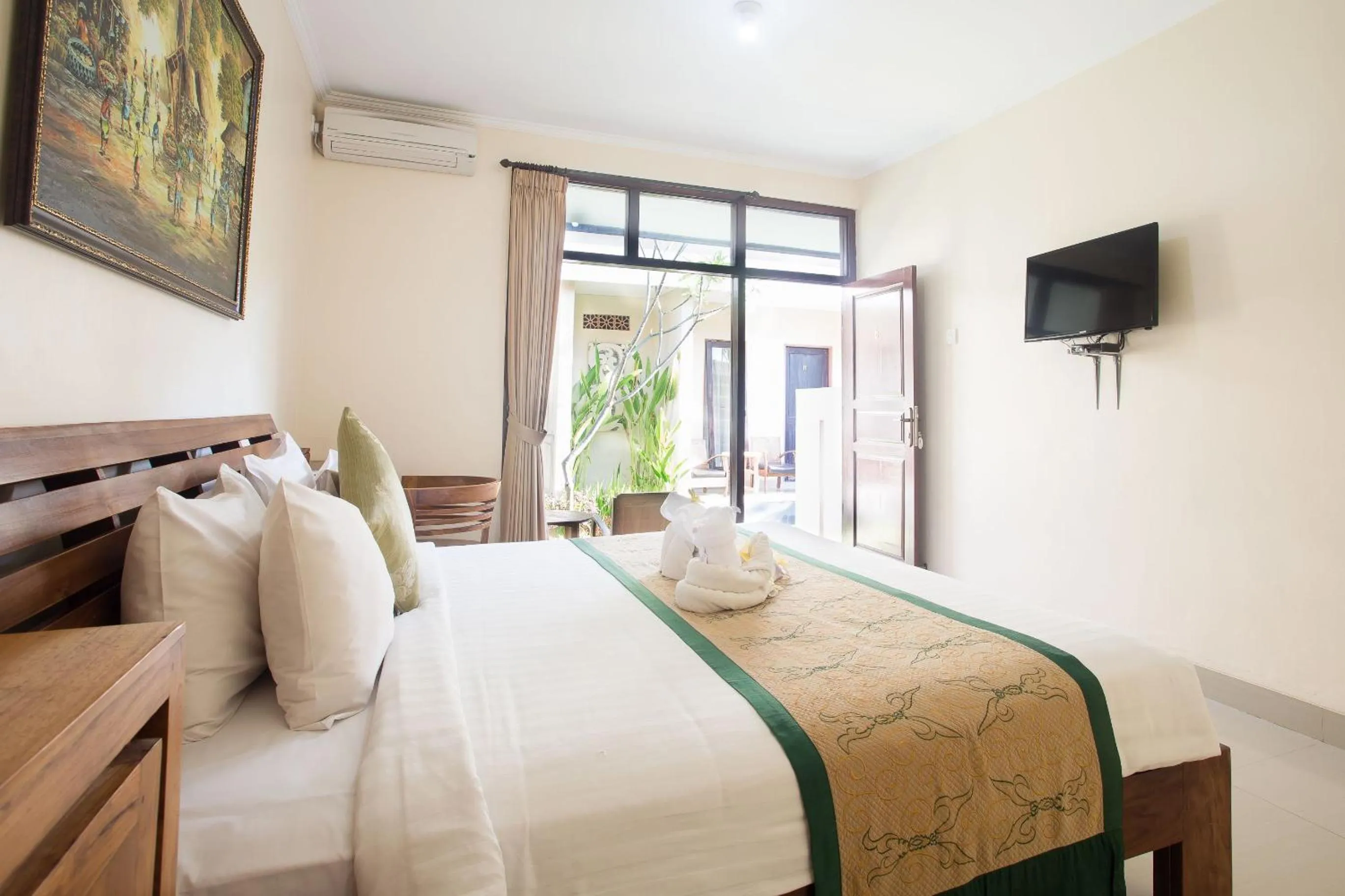 Deluxe Double Room in Blanjong Homestay by ecommerceloka