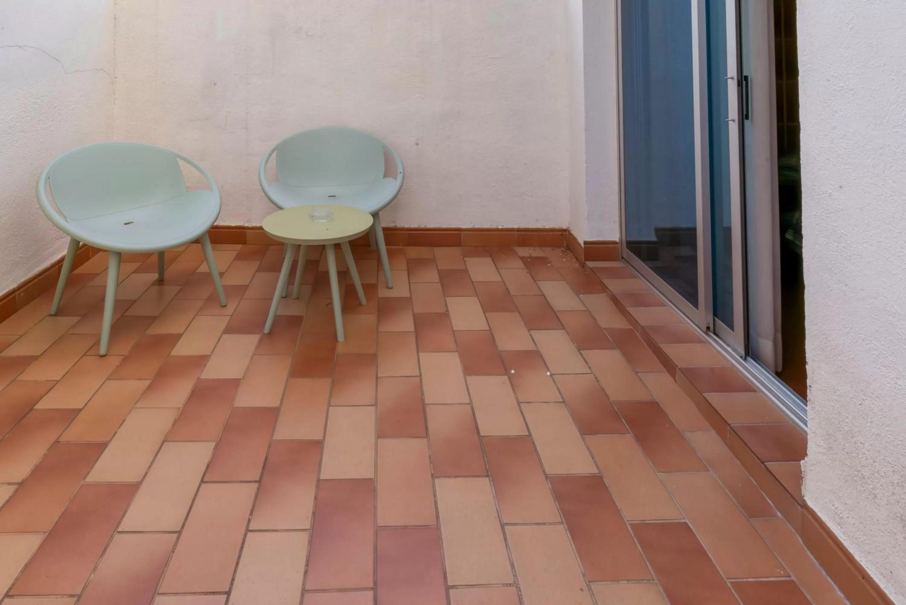 Quadruple Room with Terrace in Ramblas Vendrell