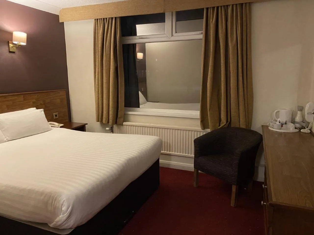 Standard Double Room in The Greyhound Hotel