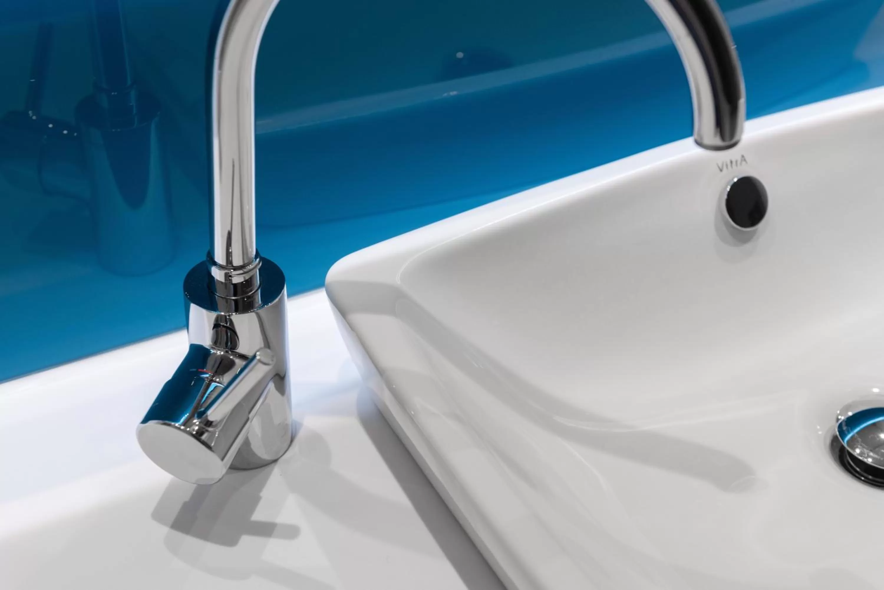 Double Room - Mobility Access with Roll-in Shower in Holiday Inn Express - Rouen Centre - Rive Gauche, an IHG Hotel