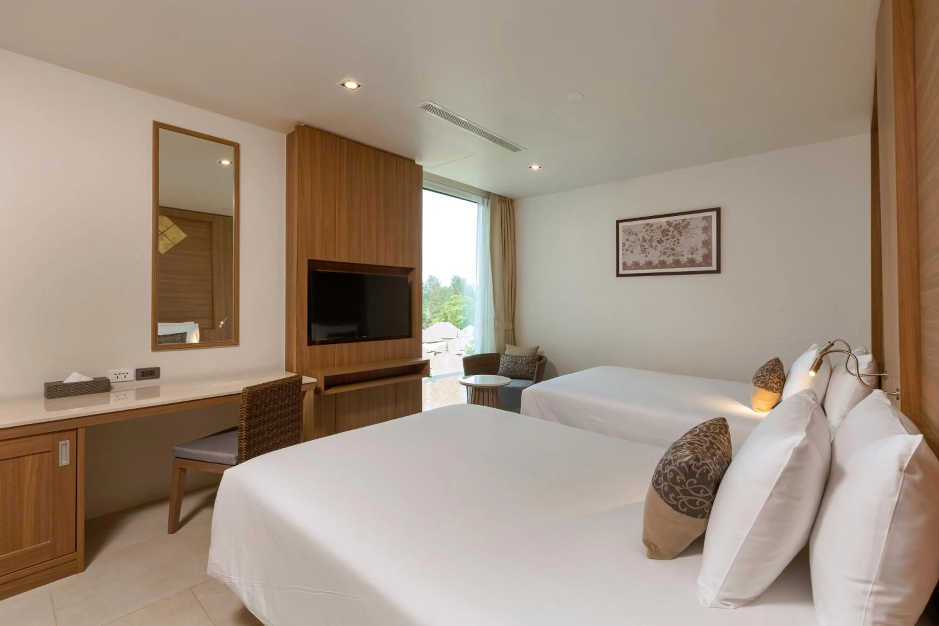 3 BR Residence with balcony in Splash Beach Resort Phuket Family-Friendly Water Park Resort Near Phuket Airport