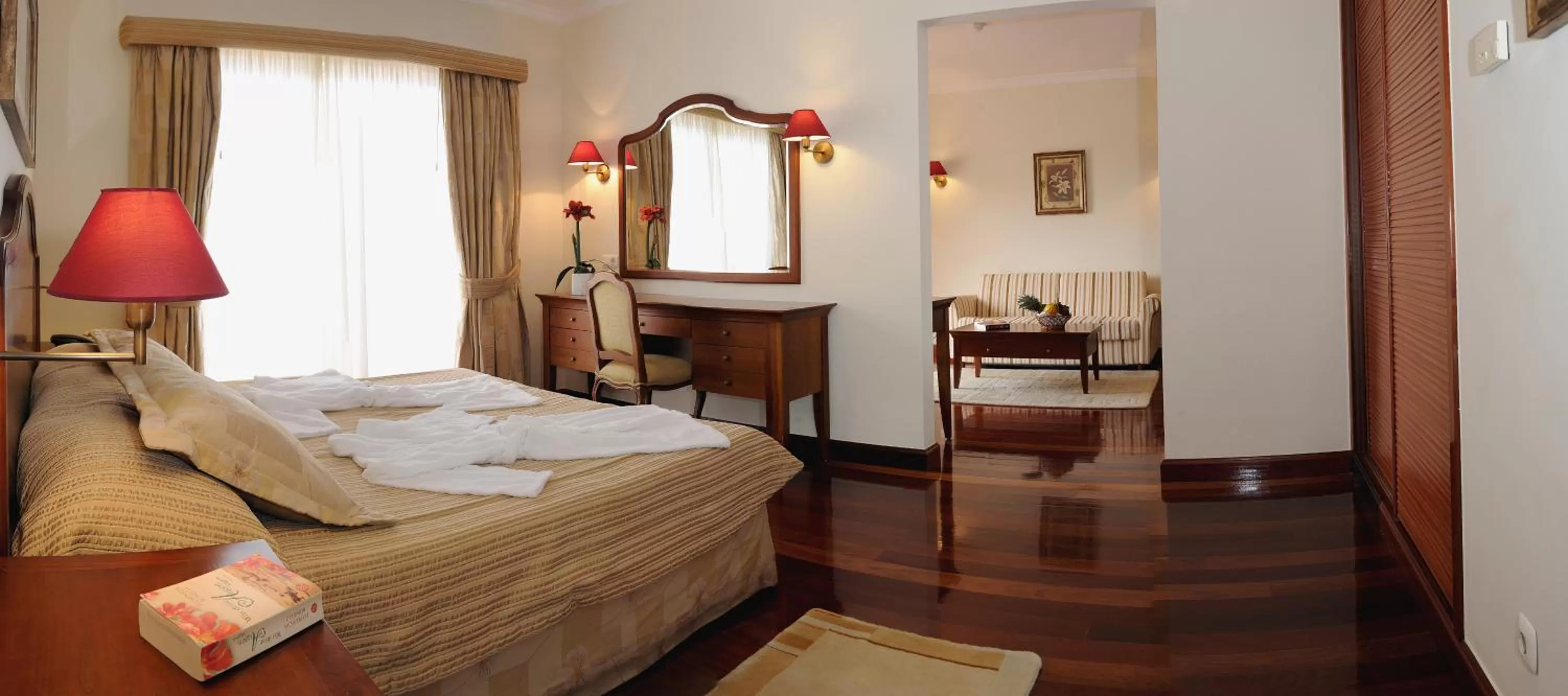 Junior Suite with Sea View in Ocean Gardens