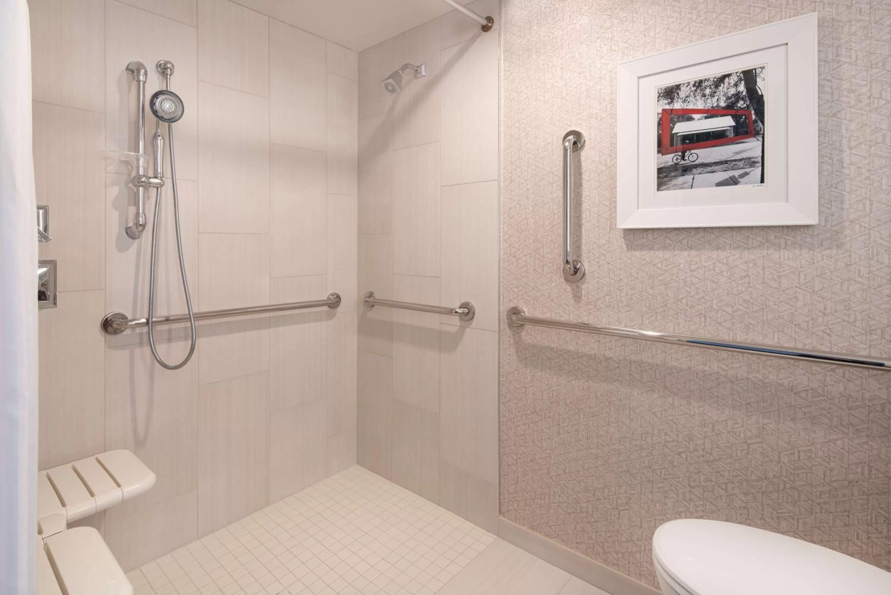 King Room with City View - Disability Access in Hilton Seattle