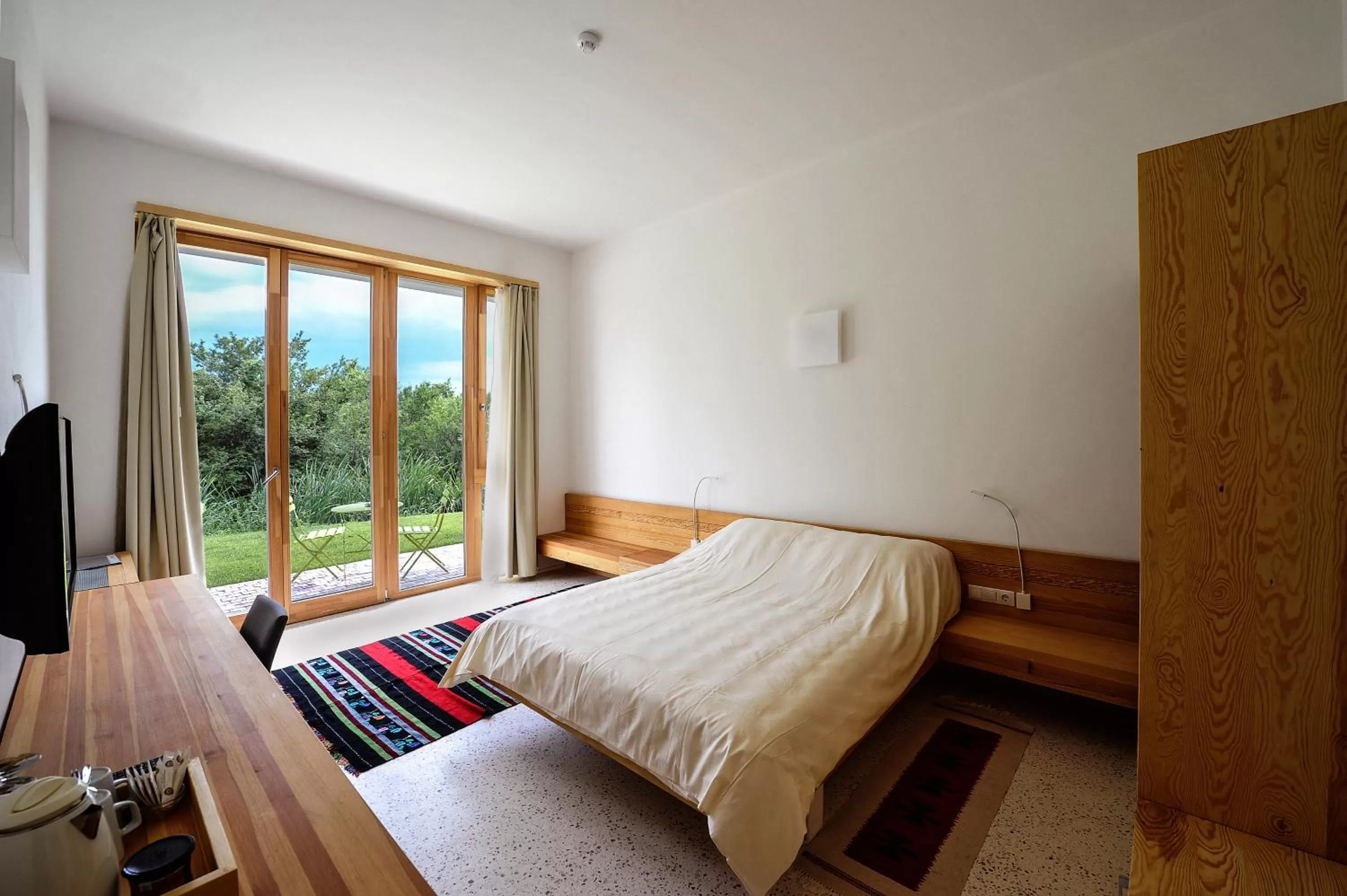 Double Room in Hotel Gracanica