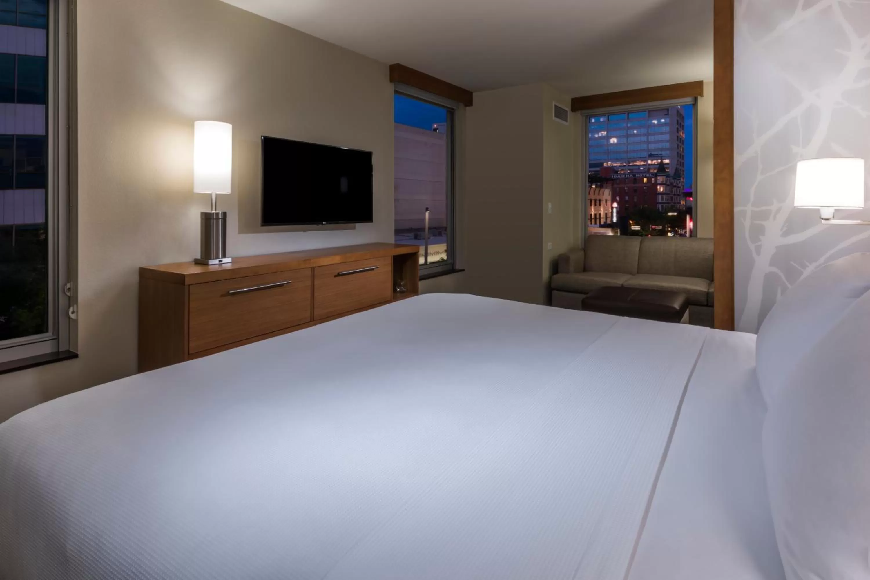 Specialty King Suite in Hyatt Place Boise/Downtown