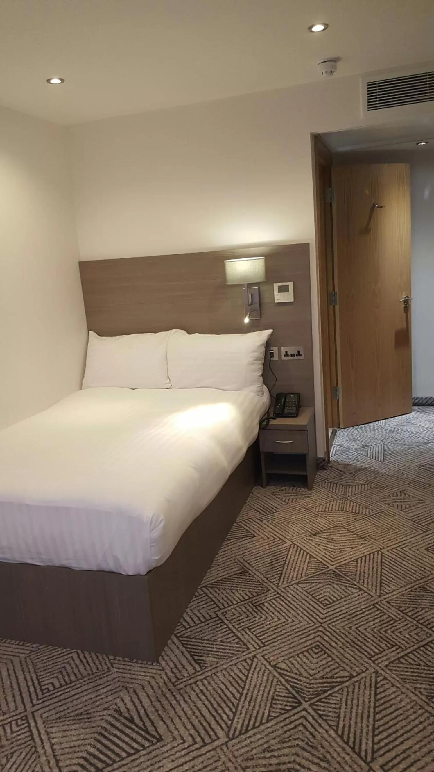 Single Room in The Lion & Key Hotel