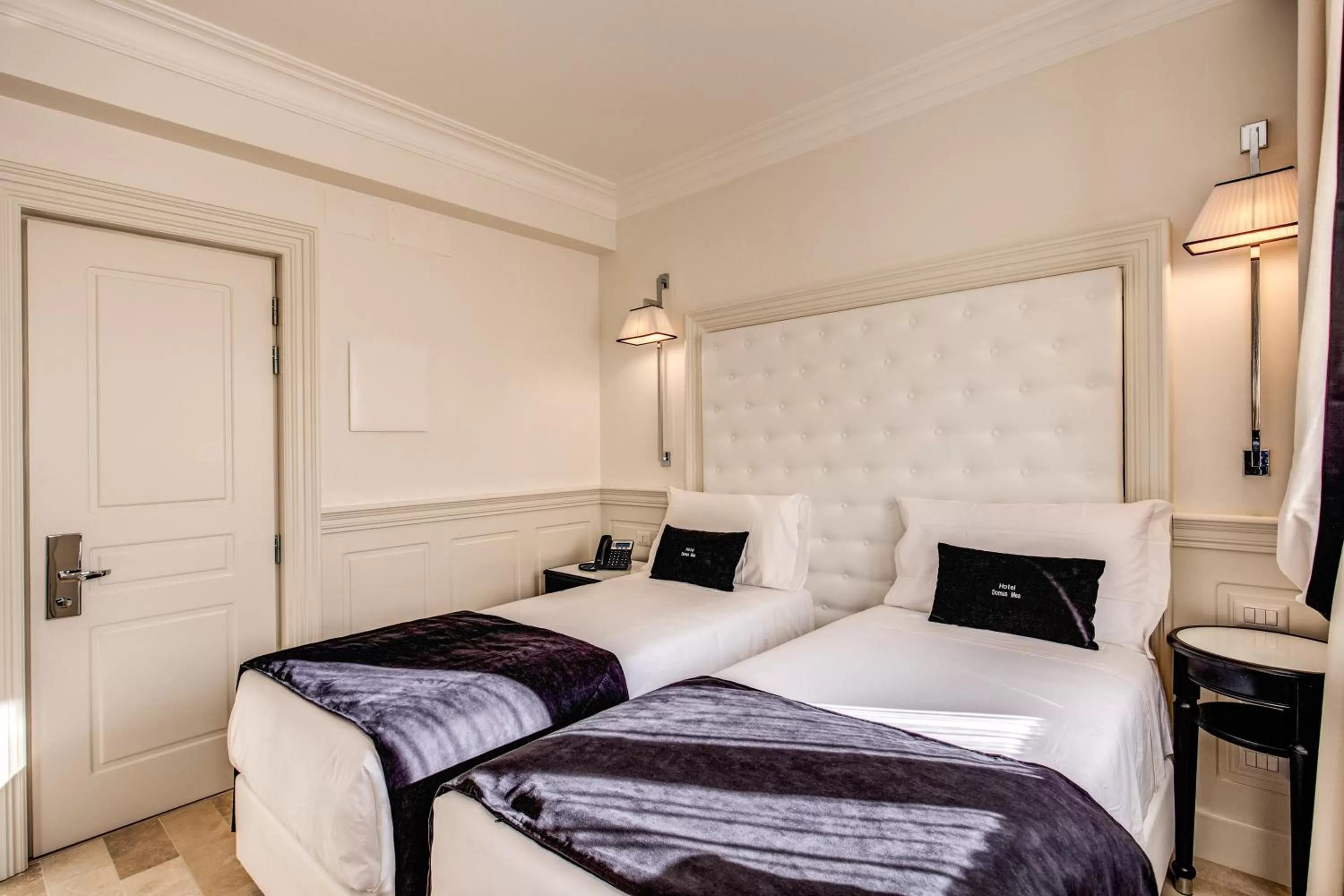 Twin Room in Hotel Domus Mea
