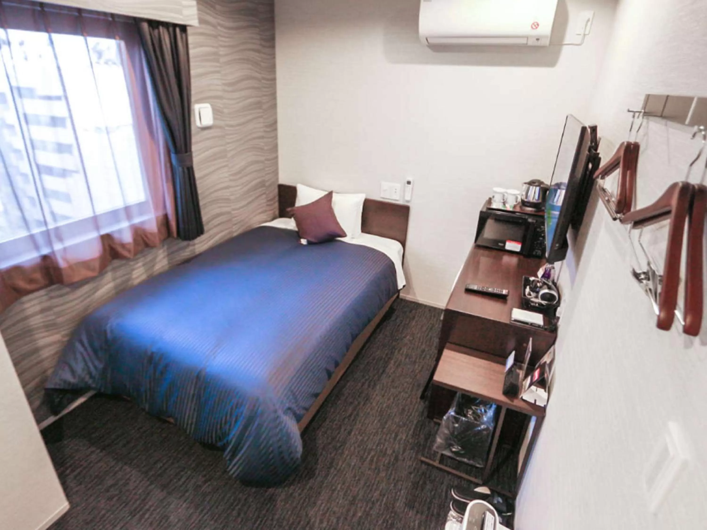 Double Room with Small Double Bed - single occupancy - Non-Smoking in HOTEL LiVEMAX Tokyo Kanda-Ekimae