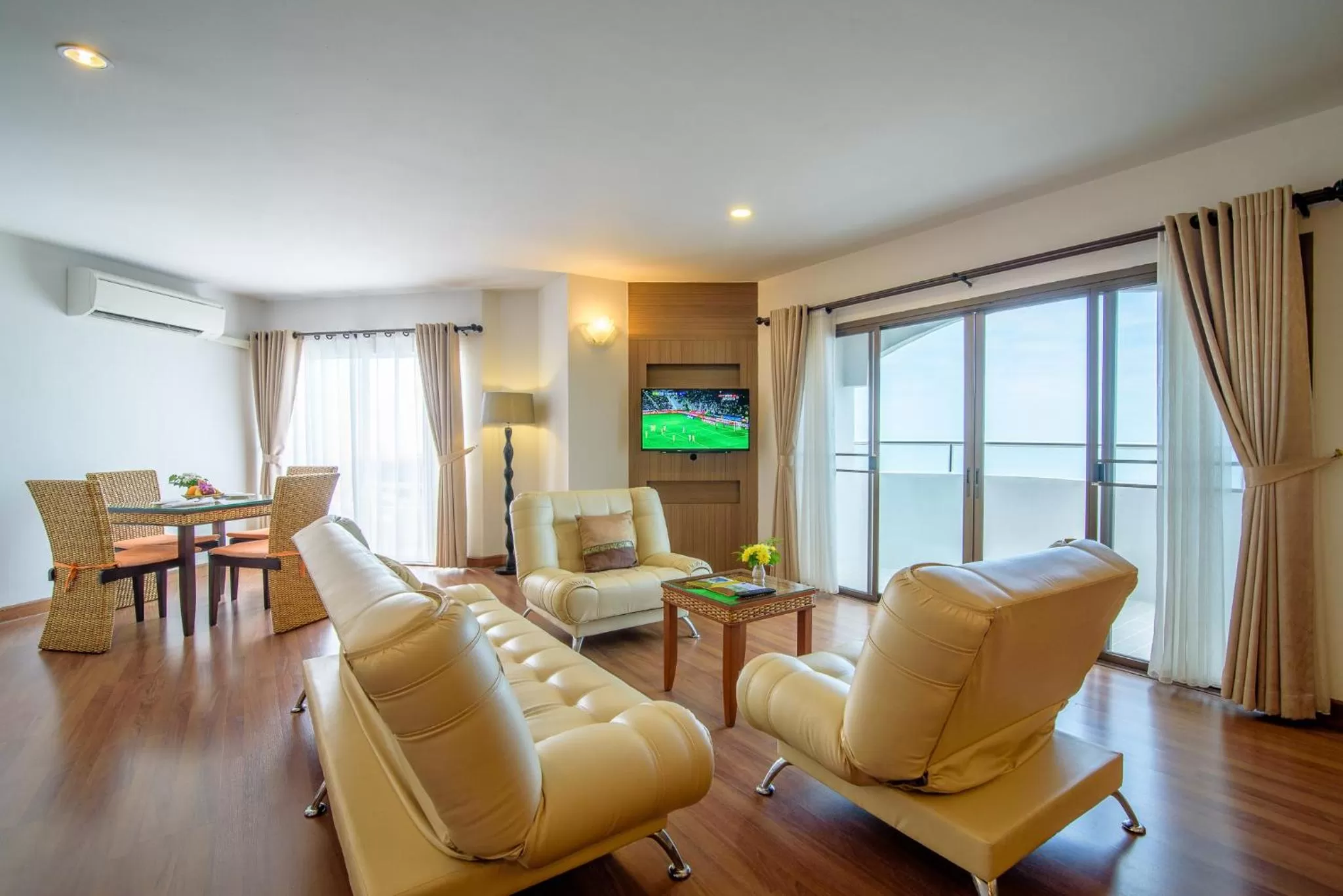 Two Bedroom Suite with Sea View in Golden Beach Cha-Am Hotel