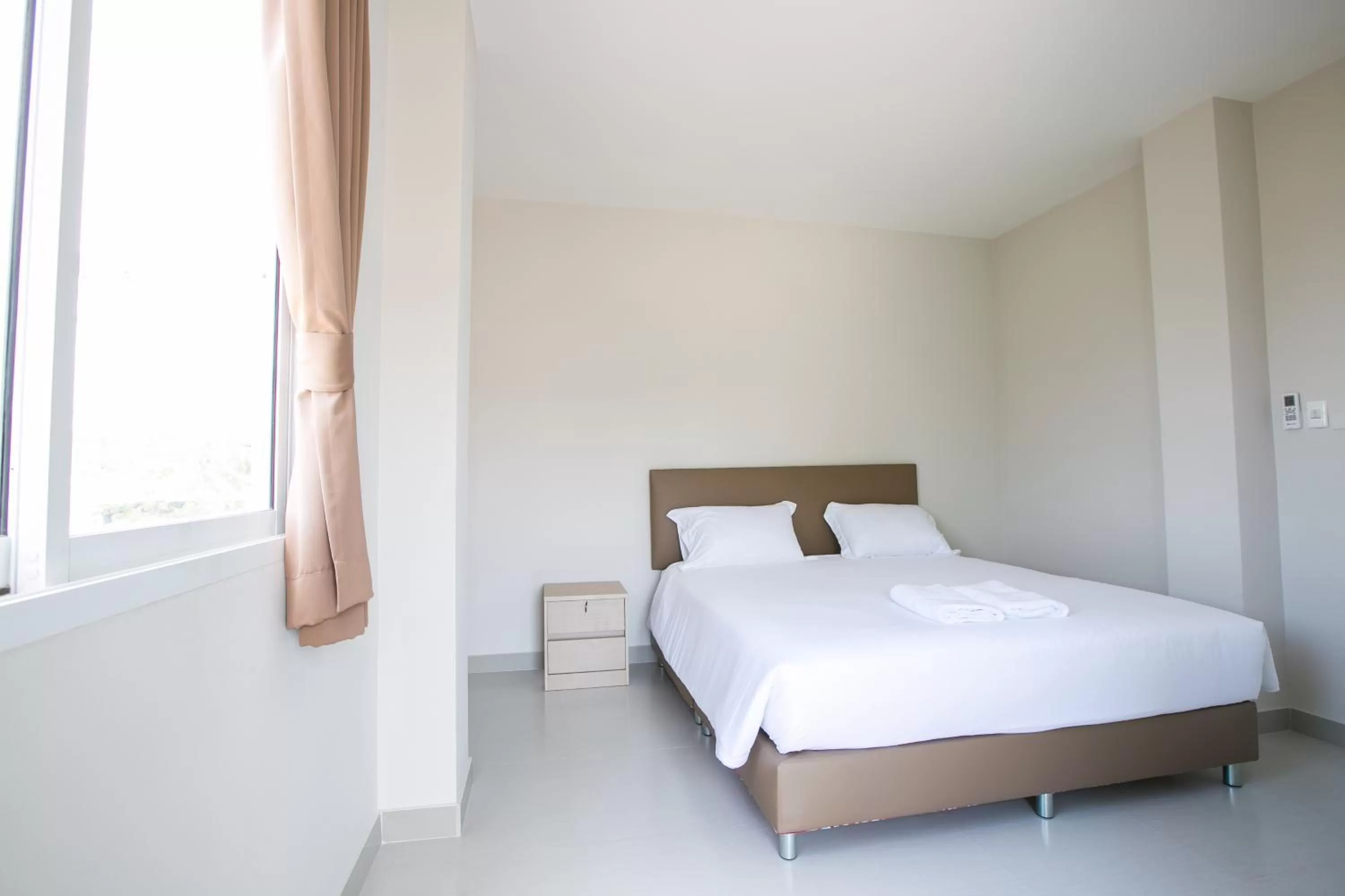 Family Room with Bathroom in J-House Phetchaburi