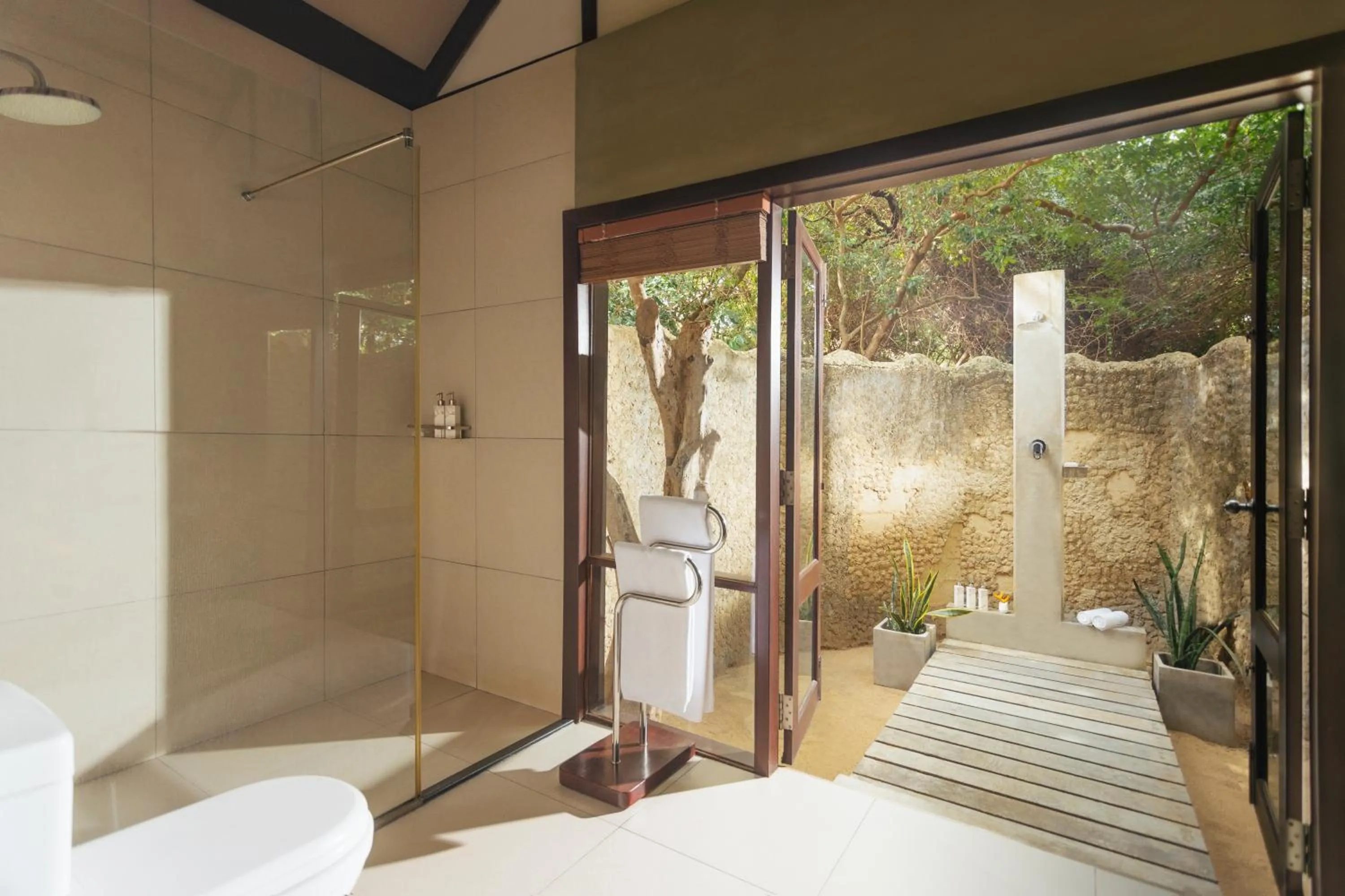 Jungle Chalet in Uga Jungle Beach - Trincomalee