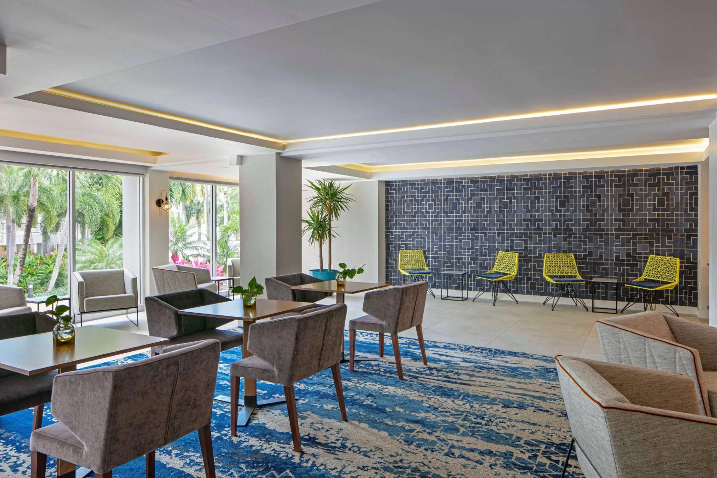 Club King Room with Balcony in The Royal Sonesta San Juan