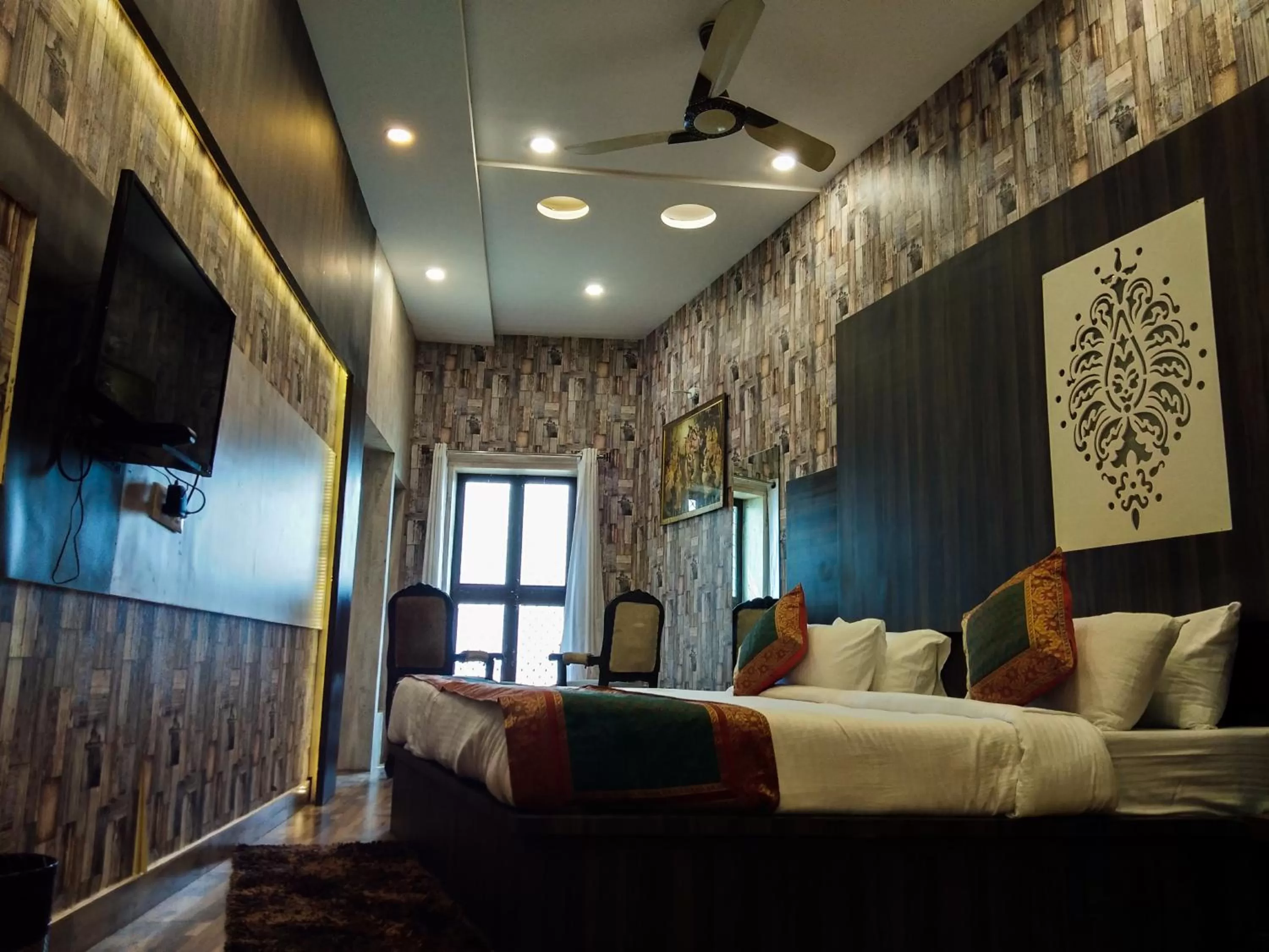 Nandi Room with River View in Dwivedi Hotels Sri Omkar Palace
