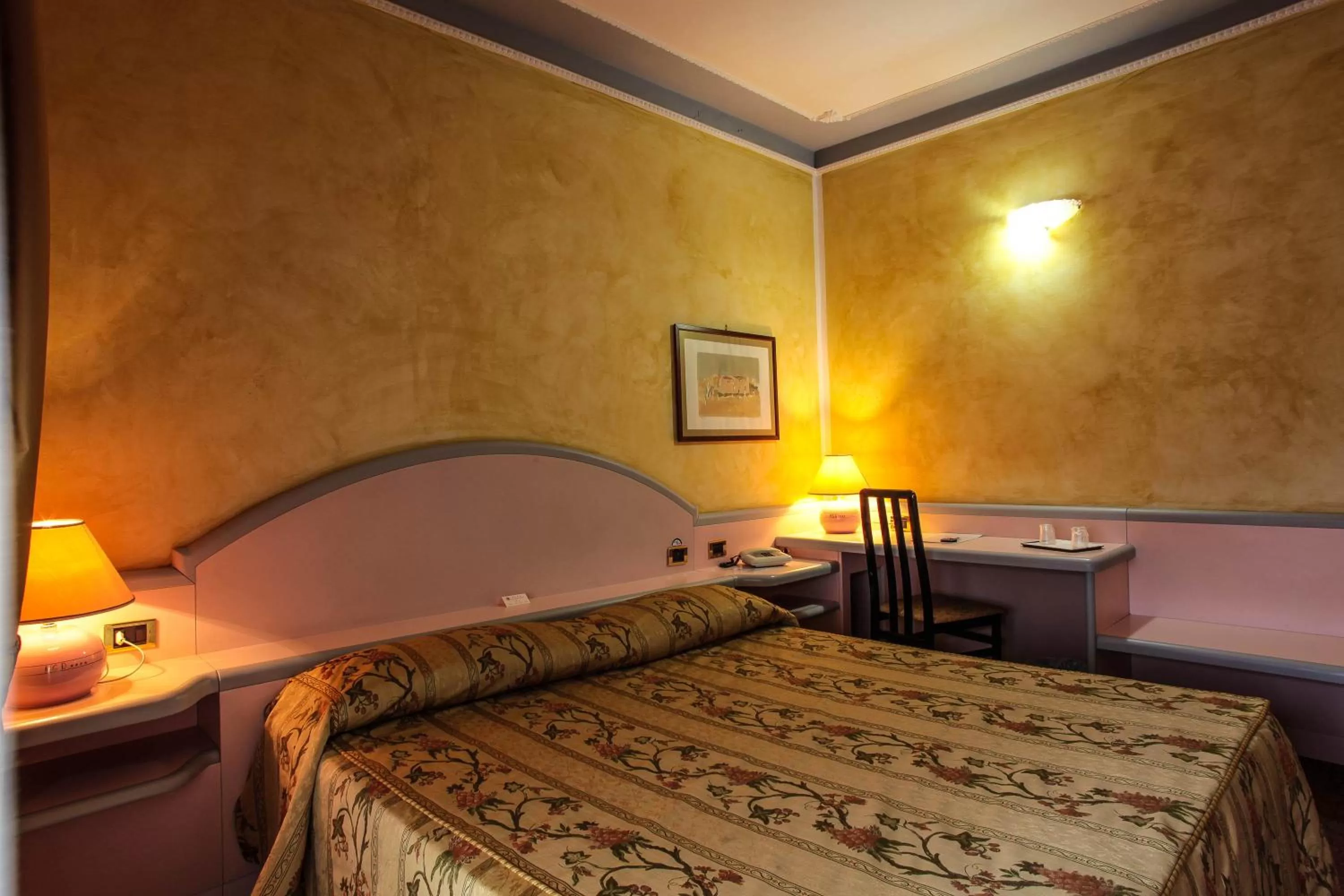 Two Connecting Double Rooms in Hotel Grazia Deledda