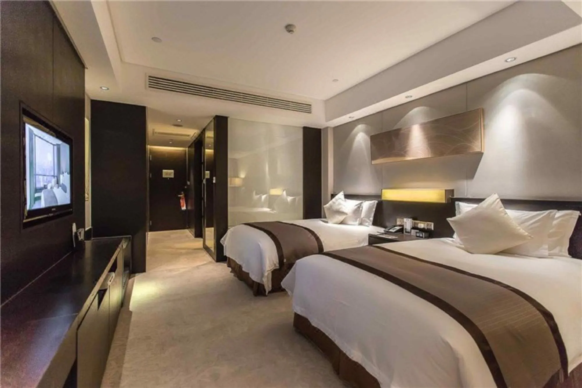 Executive Twin Room with City View in Howard Johnson IFC Plaza Ningbo