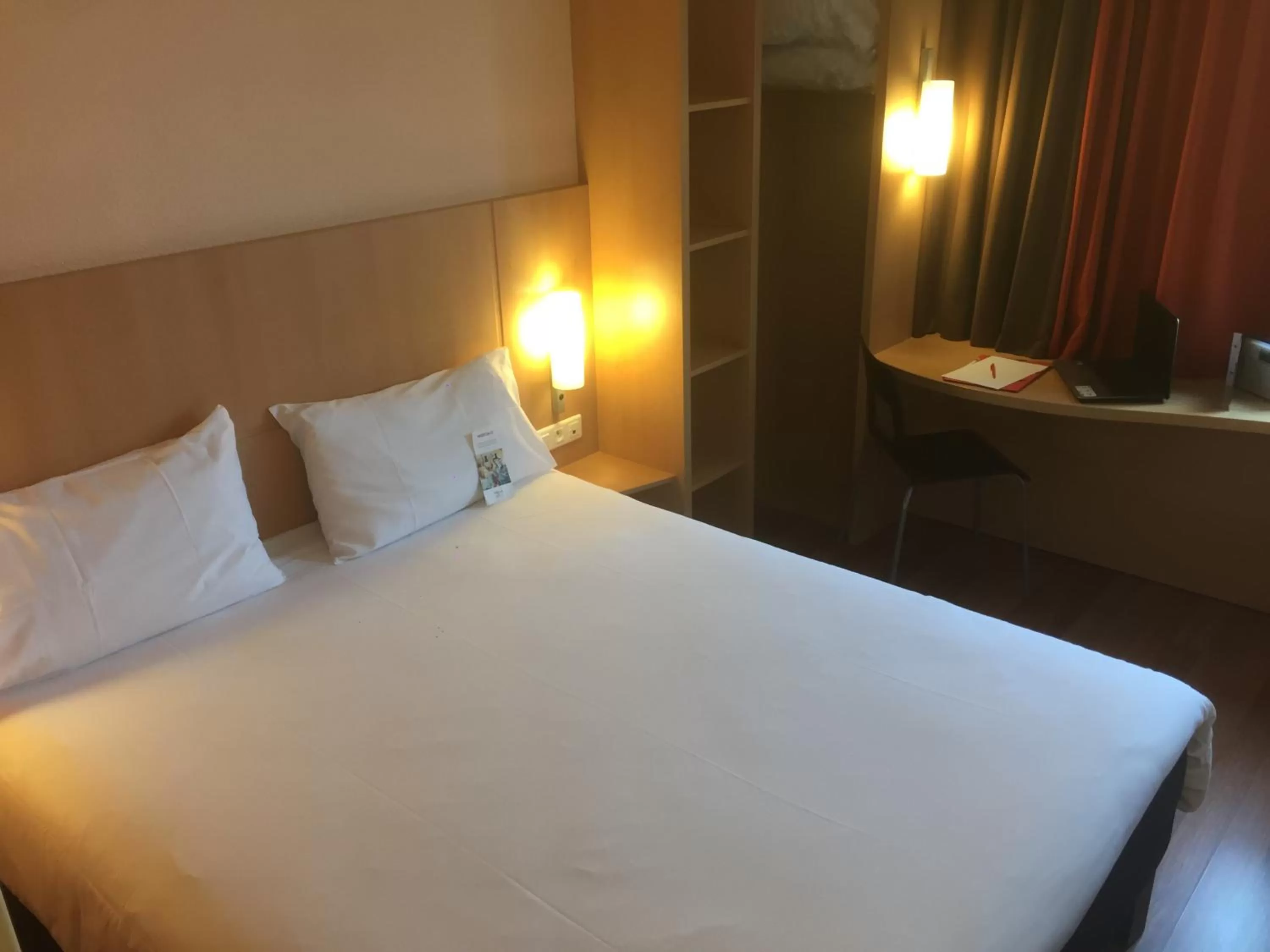 Standard Double Room in ibis Périgueux Centre