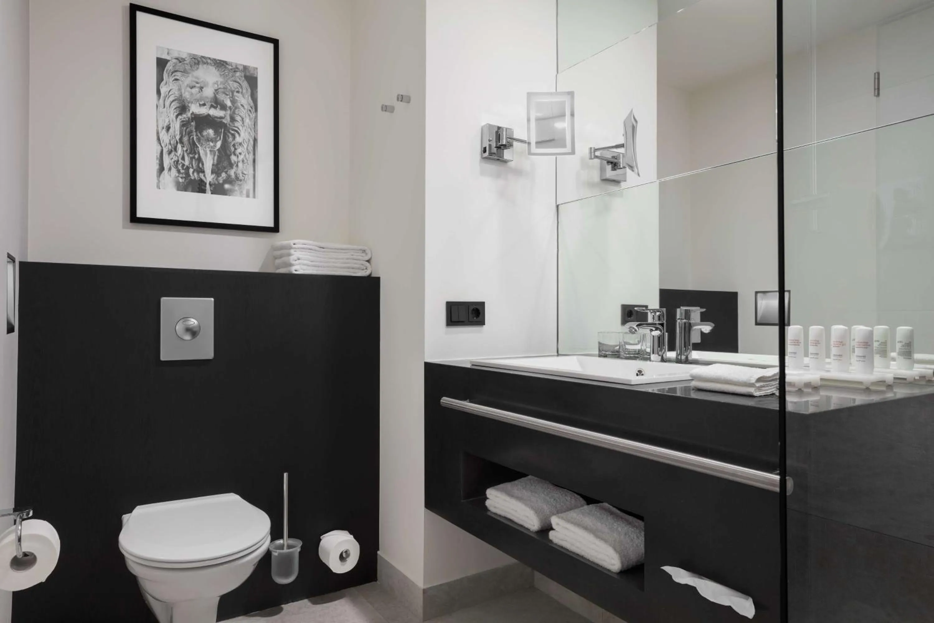 Premium Room with City View in Radisson Blu Hotel Köln