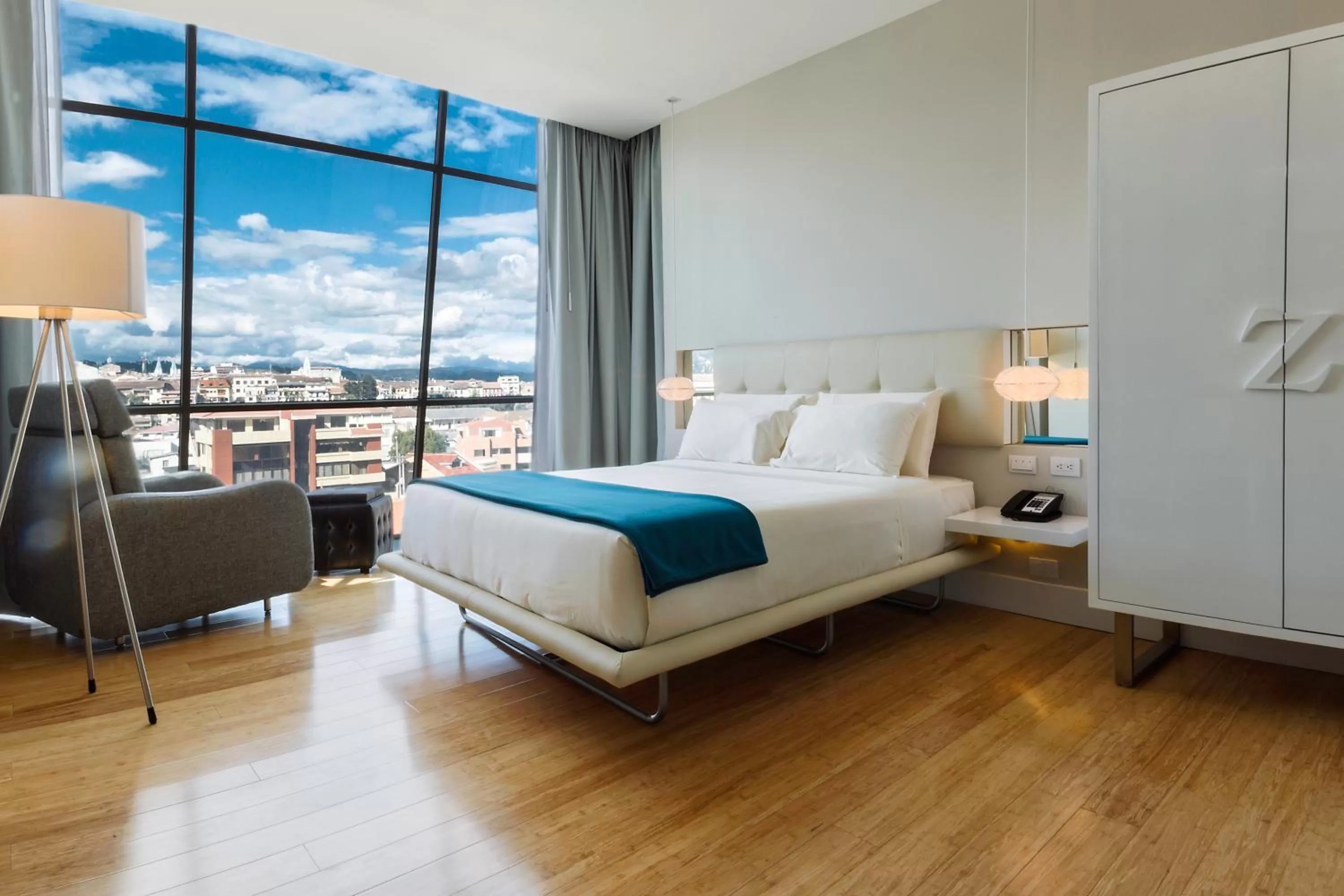 Deluxe King Room - Non-Smoking in TRYP by Wyndham Cuenca Zahir