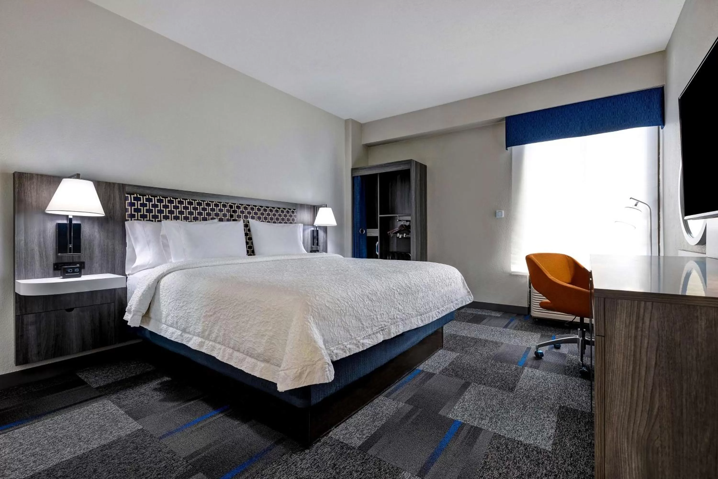 King Room - Hearing Access/Non-Smoking in Hampton Inn San Antonio Downtown