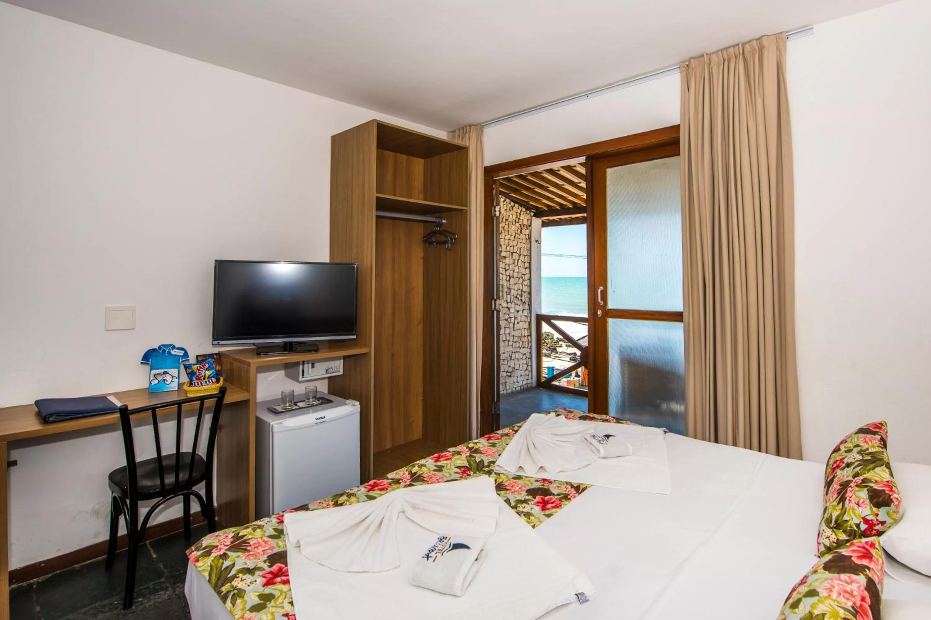 Deluxe Double or Twin Room with Sea View in La Belle Beach Hotel