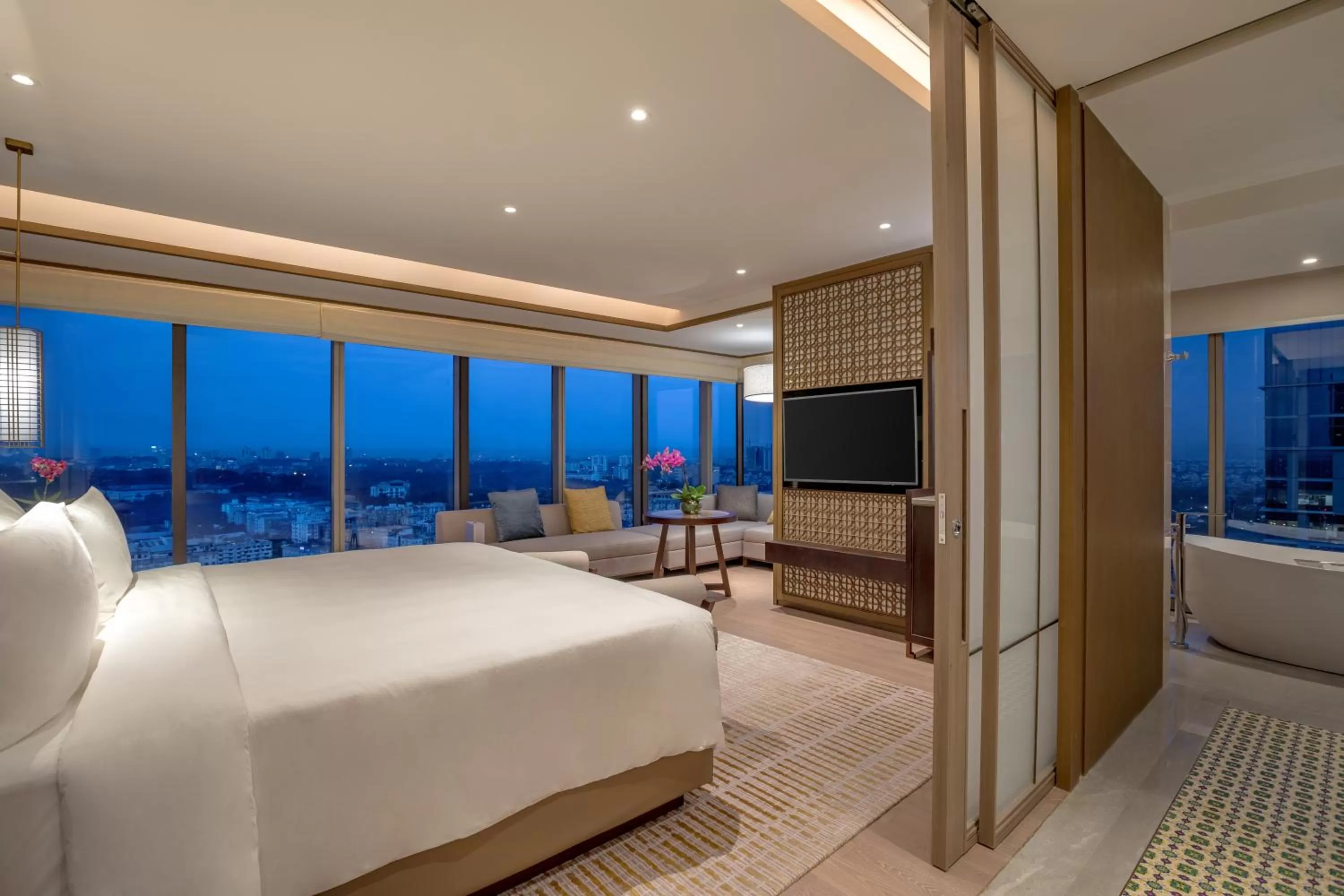 Junior Suite in Pan Pacific Yangon