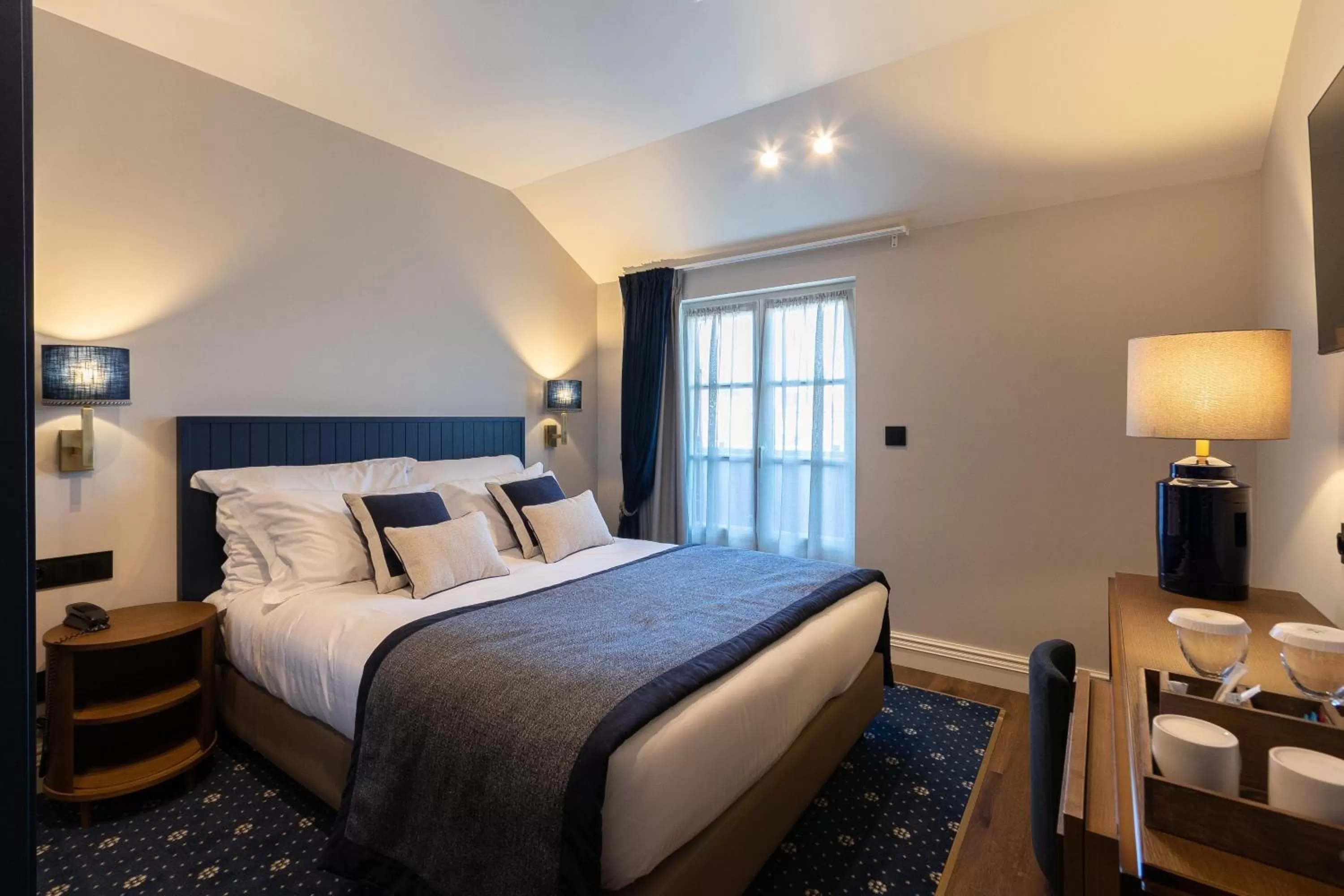 Double or Twin Room with Balcony in AP Dona Aninhas