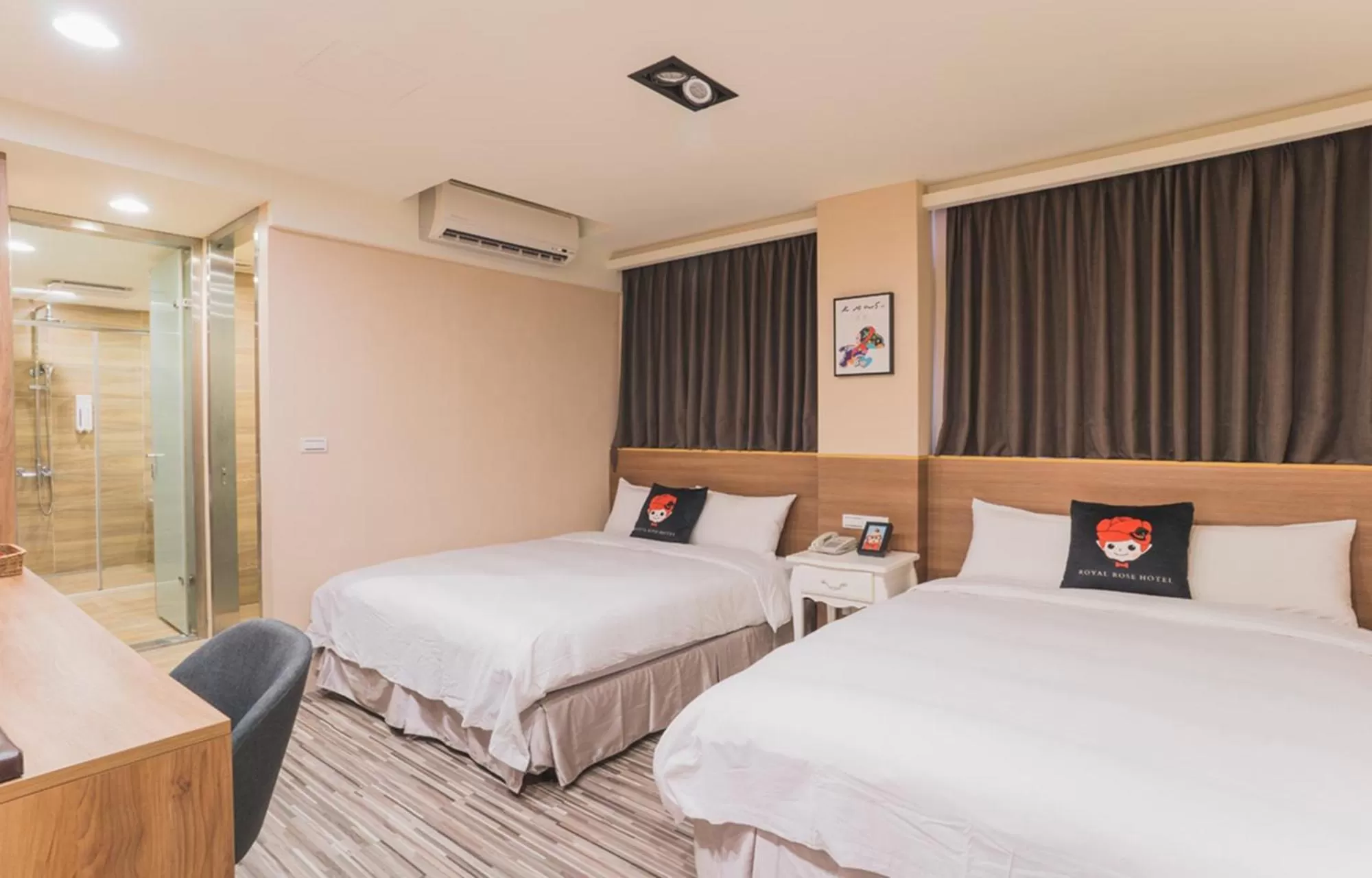 Deluxe Quadruple Room in Royal Rose Hotel Taipei Station