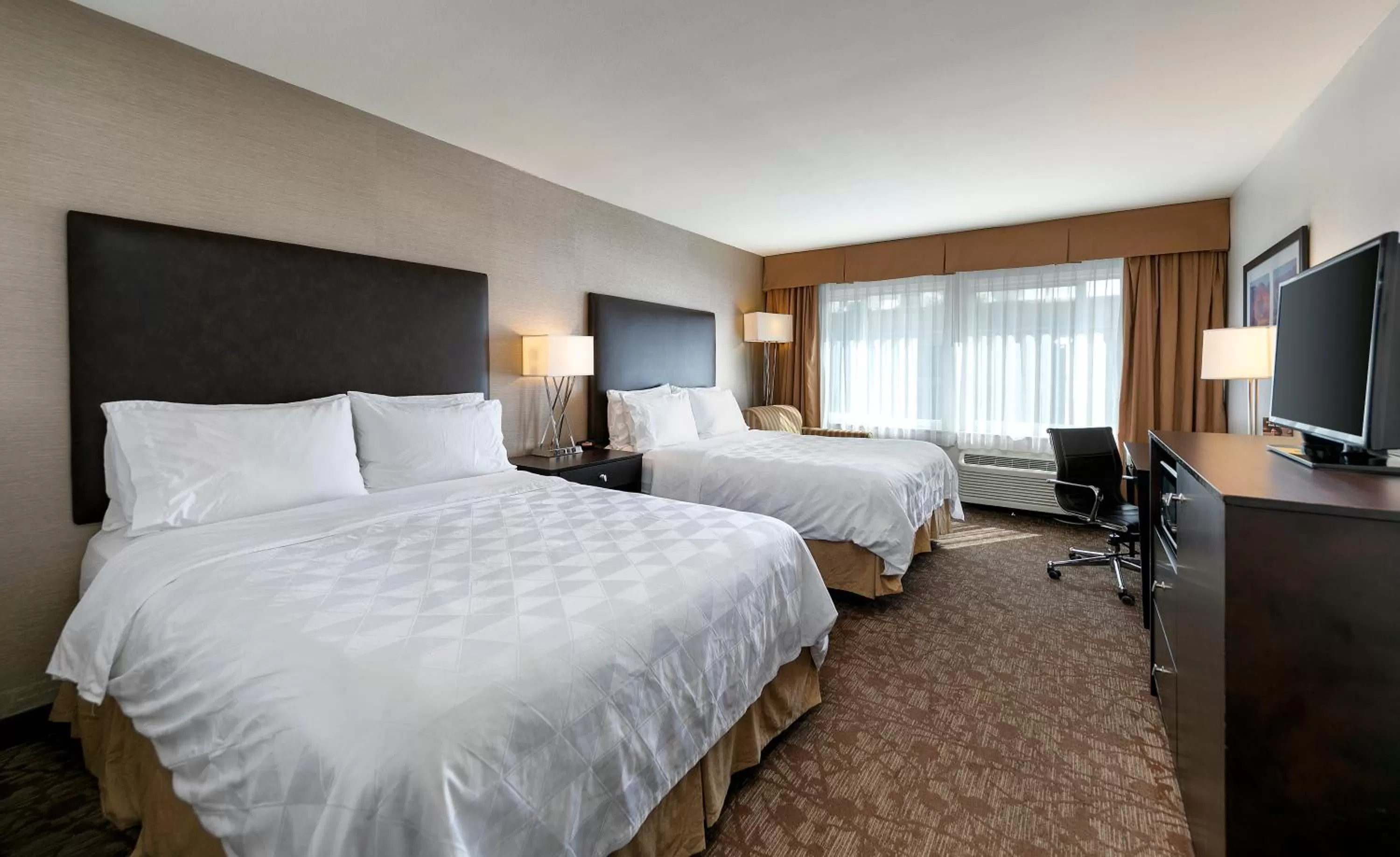 Queen Room with Two Queen Beds in Holiday Inn West Covina by IHG