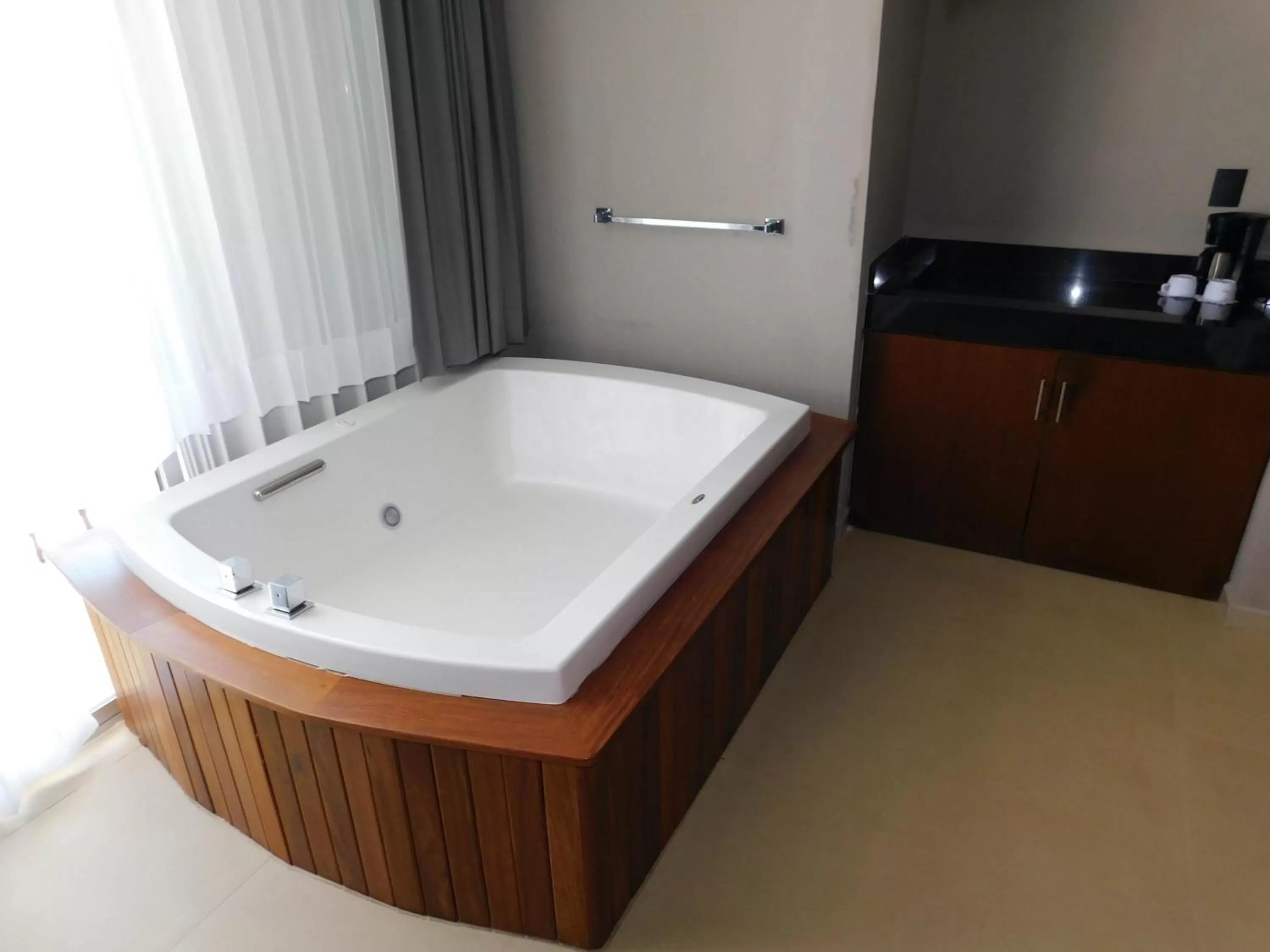 Deluxe Double Room with Bath in Ocean Dream Cancun by GuruHotel