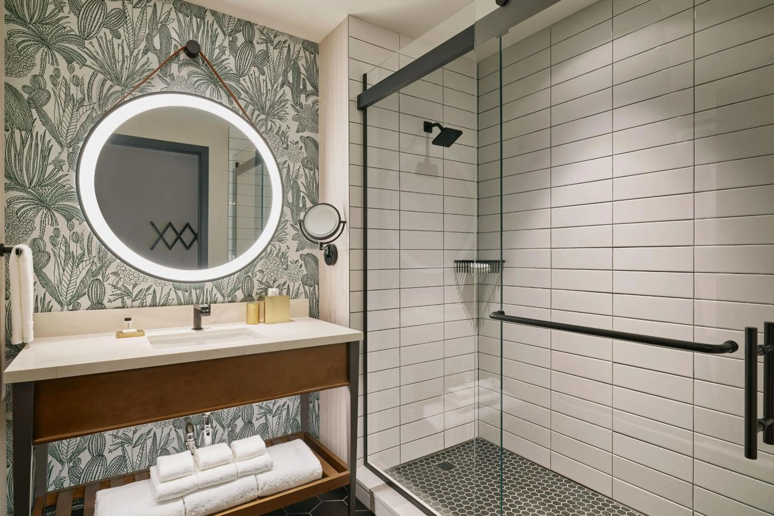 King Room - Hearing Accessible in The Leo Kent Hotel, Tucson, a Tribute Portfolio Hotel