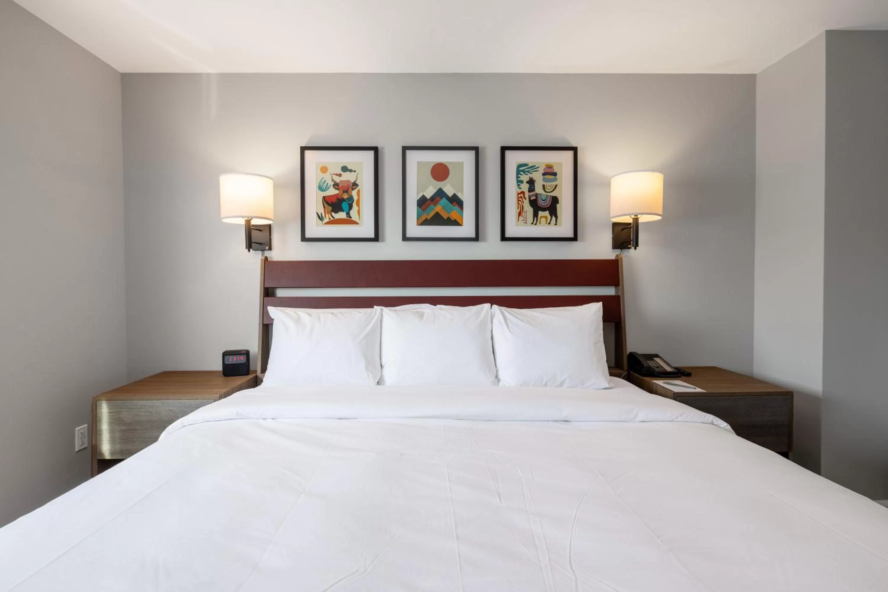 Standard King Non-Smoking in The Lodge Red Hook