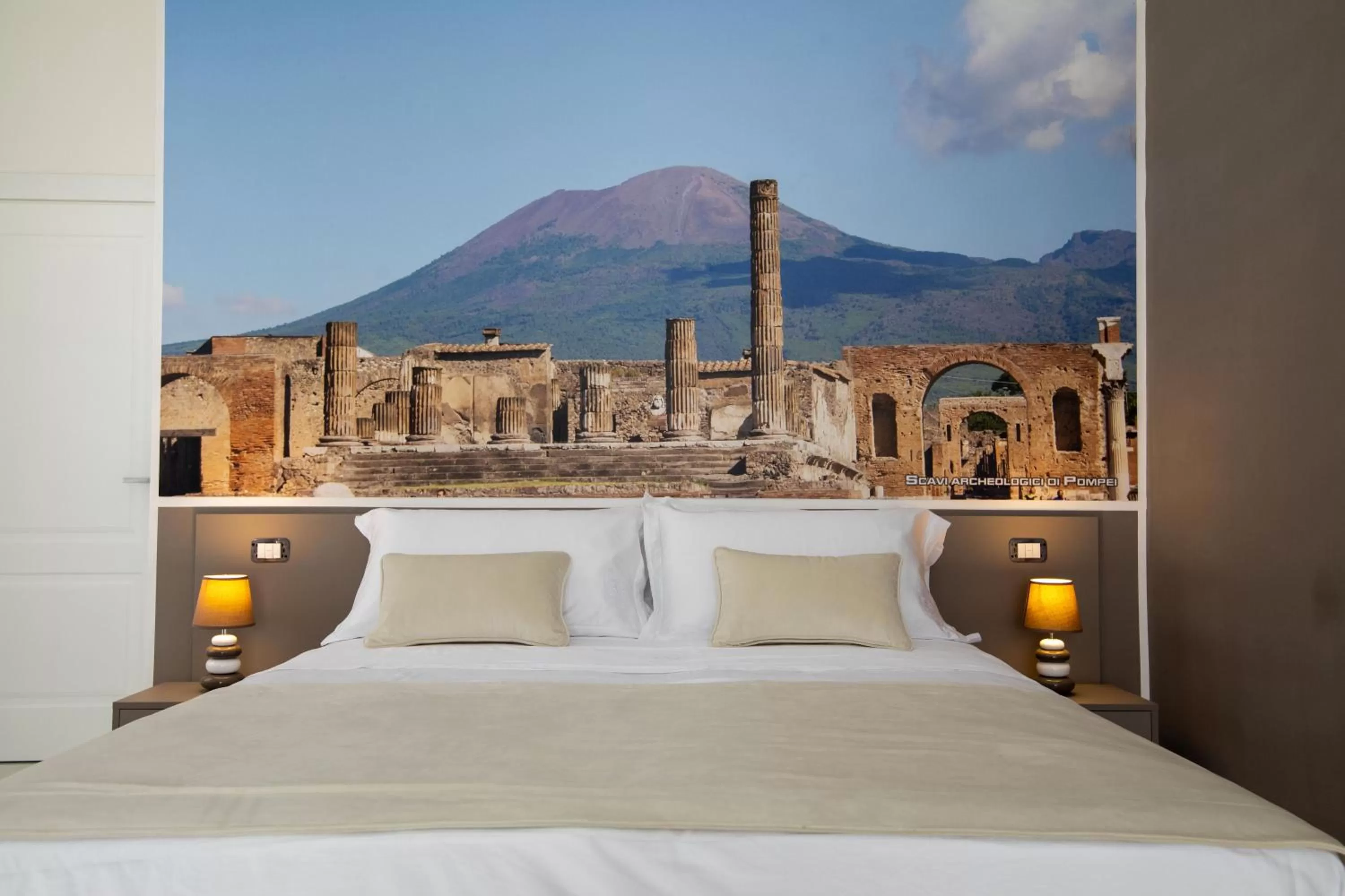 Quadruple Room - single occupancy in Palazzo Caracciolo del Sole